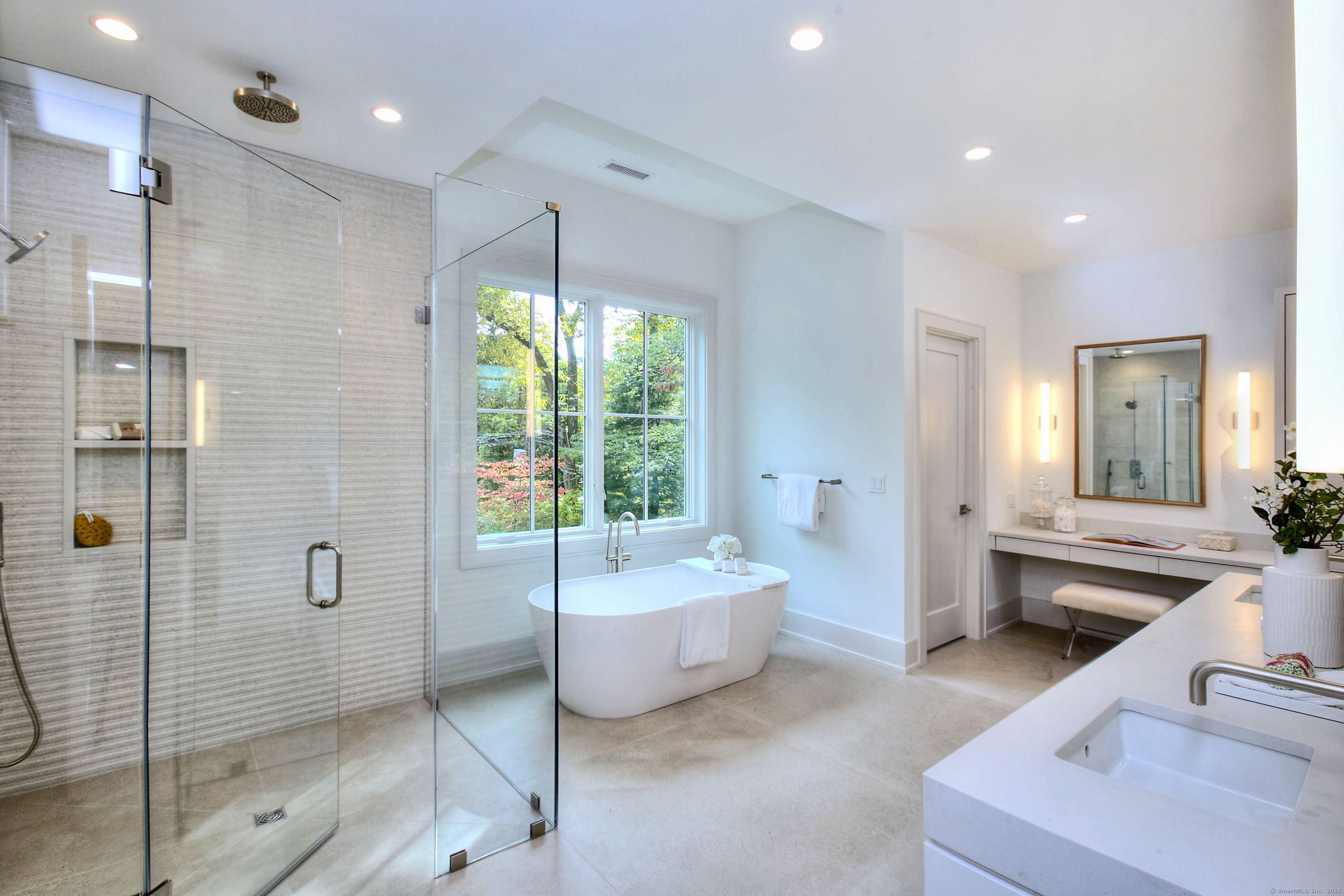 Photo 21 of 125 Old Road, Westport, CT