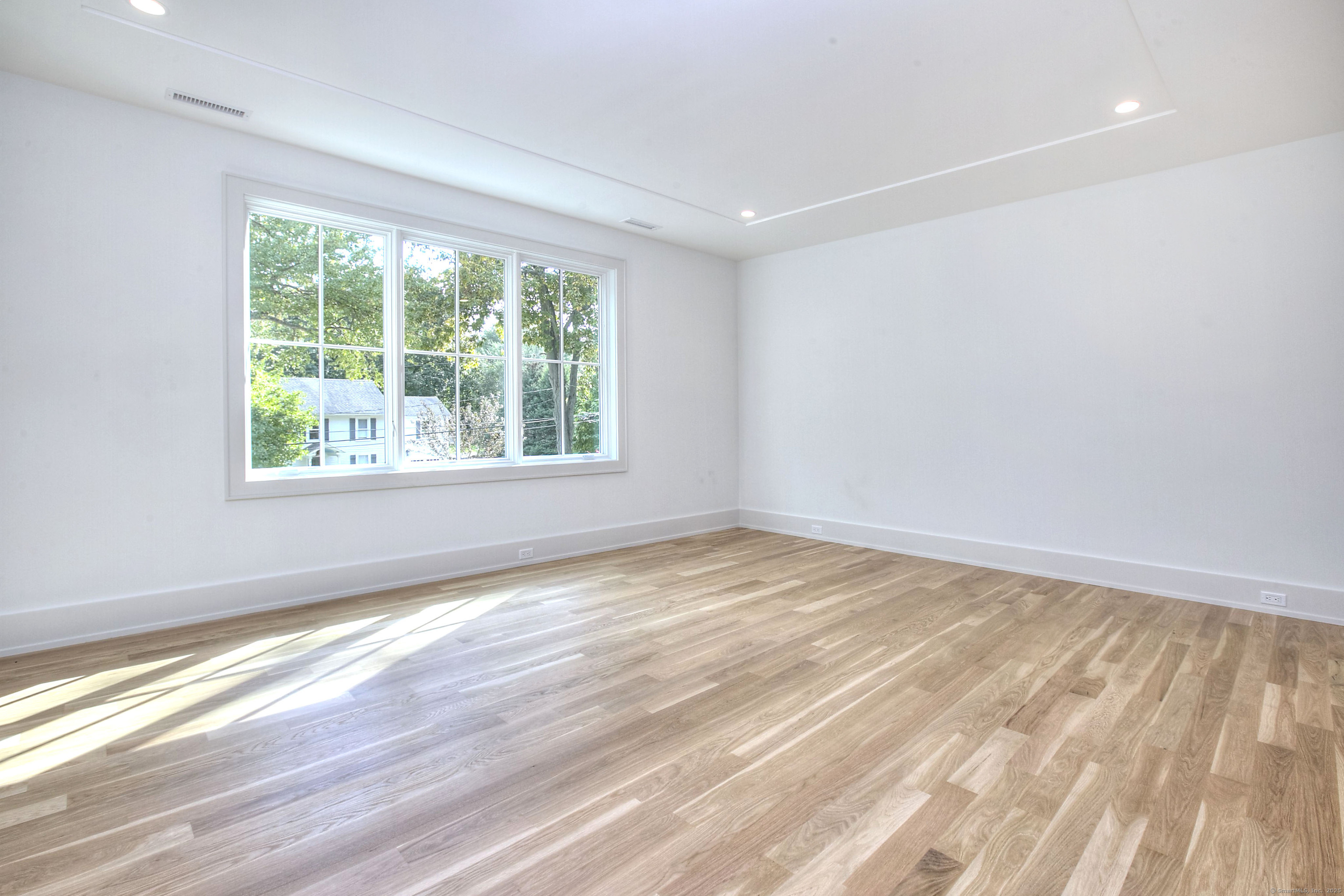 Photo 24 of 125 Old Road, Westport, CT