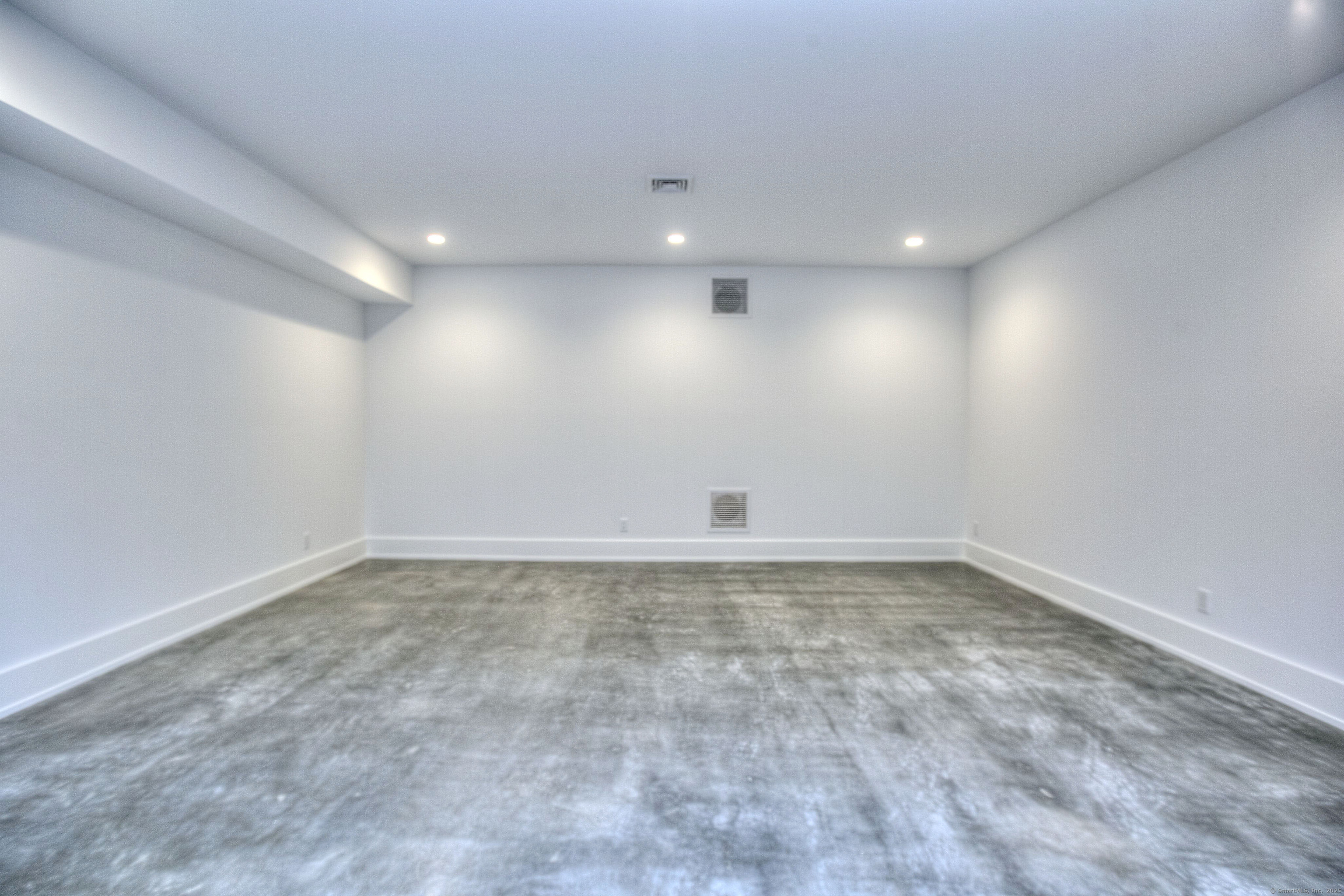 Photo 36 of 125 Old Road, Westport, CT