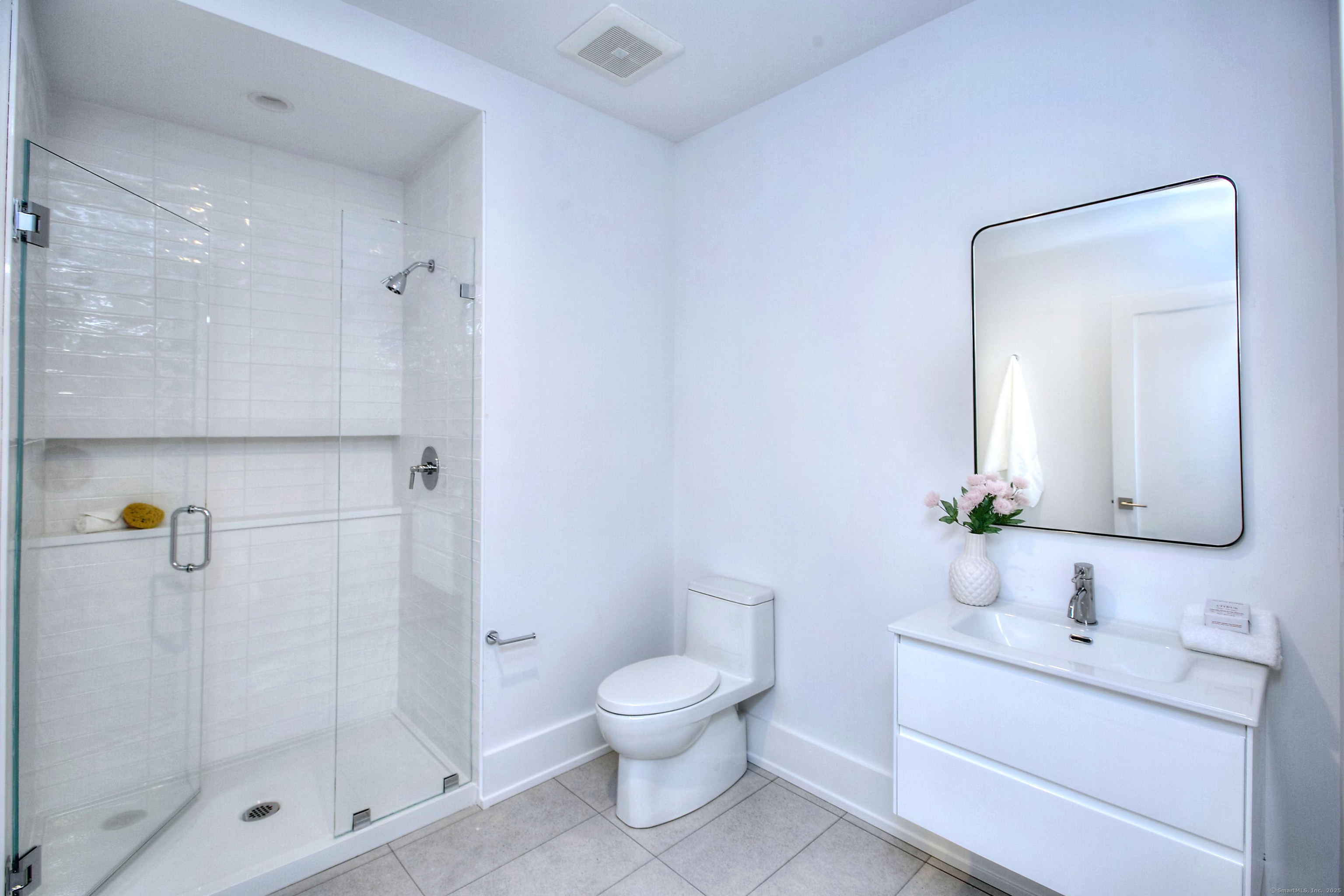 Photo 39 of 125 Old Road, Westport, CT