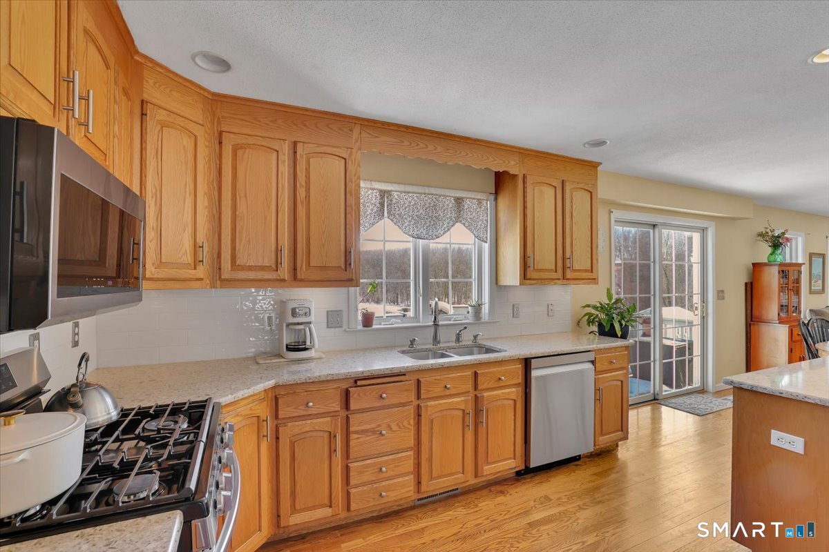 Homes for sale in Southington, CT | 1275 Mount Vernon Rd, Southington, CT 06489 | MLS# 24147878