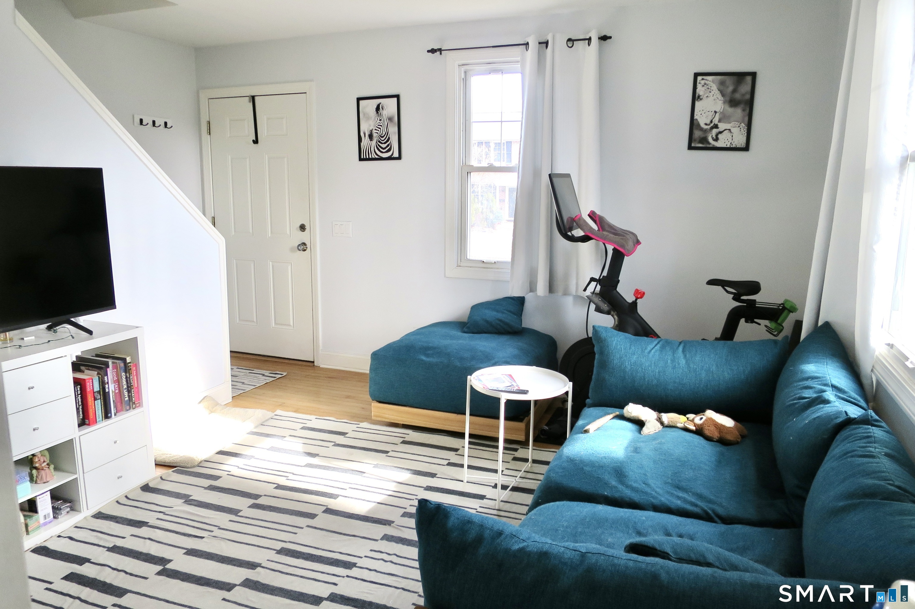 Homes for sale in Stamford, CT | 104 Sylvan Knoll Rd, Stamford, CT 06902 | MLS# 24147353