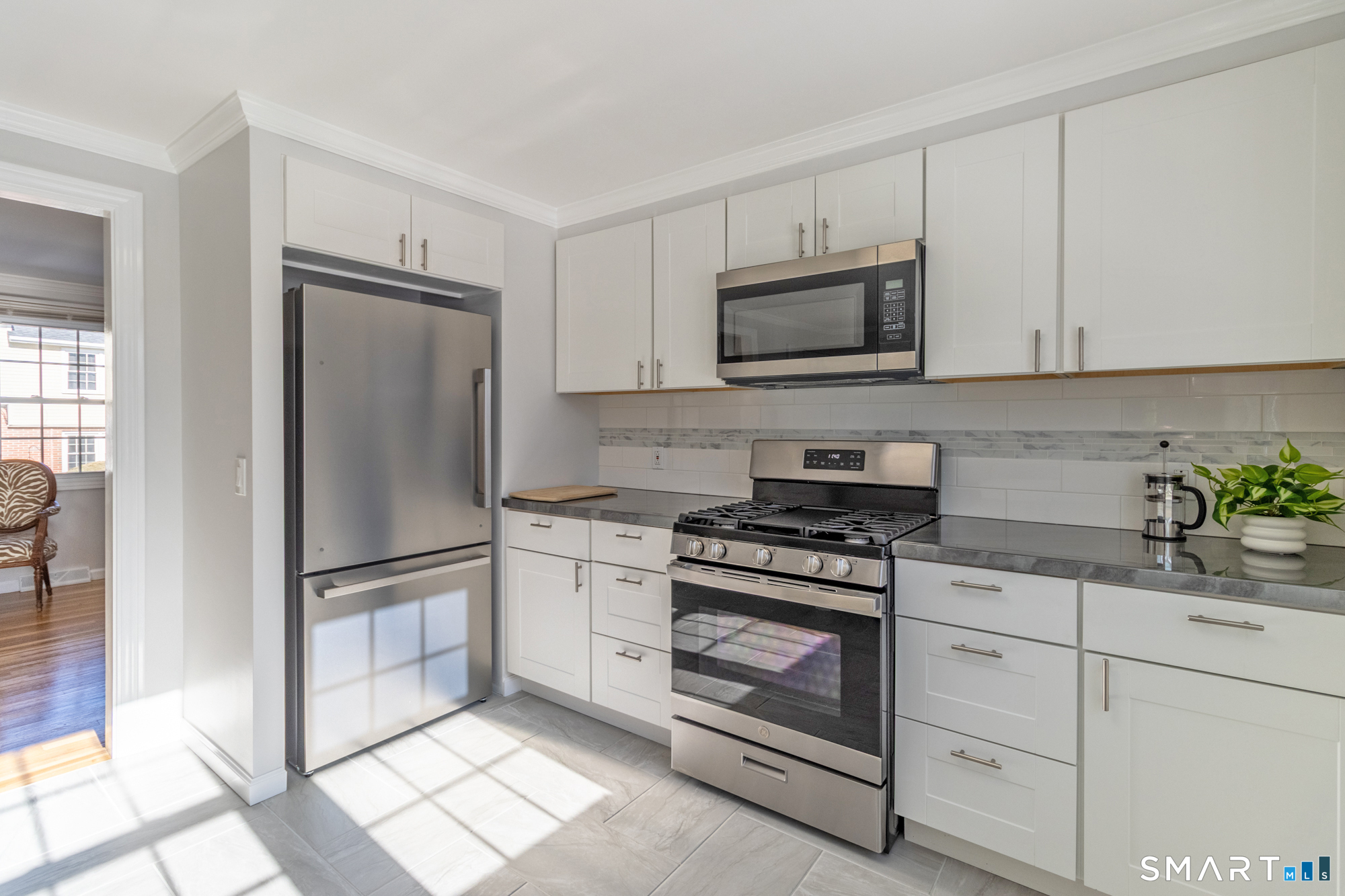 Photo 4 of 10 Carolina Drive, Montville, CT