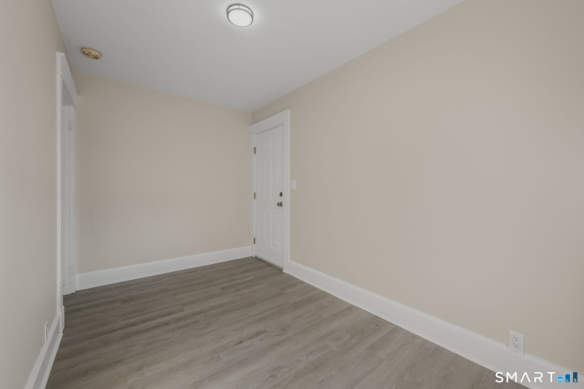 Photo 9 of 113 Pequot Avenue, New London, CT