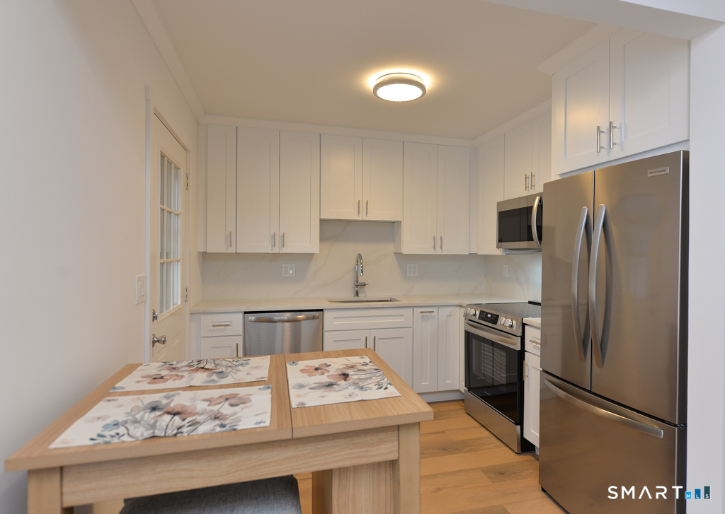 Homes for sale in New Milford, CT | 63 Glen Ridge Ct #63, New Milford, CT 06776 | MLS# 24148281