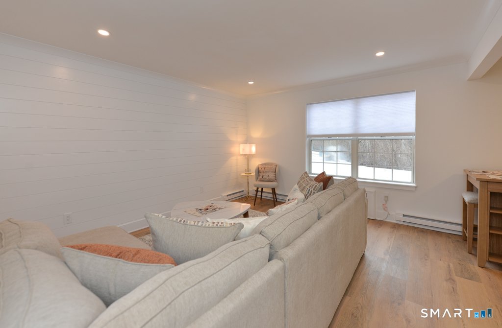 Homes for sale in New Milford, CT | 63 Glen Ridge Ct #63, New Milford, CT 06776 | MLS# 24148281