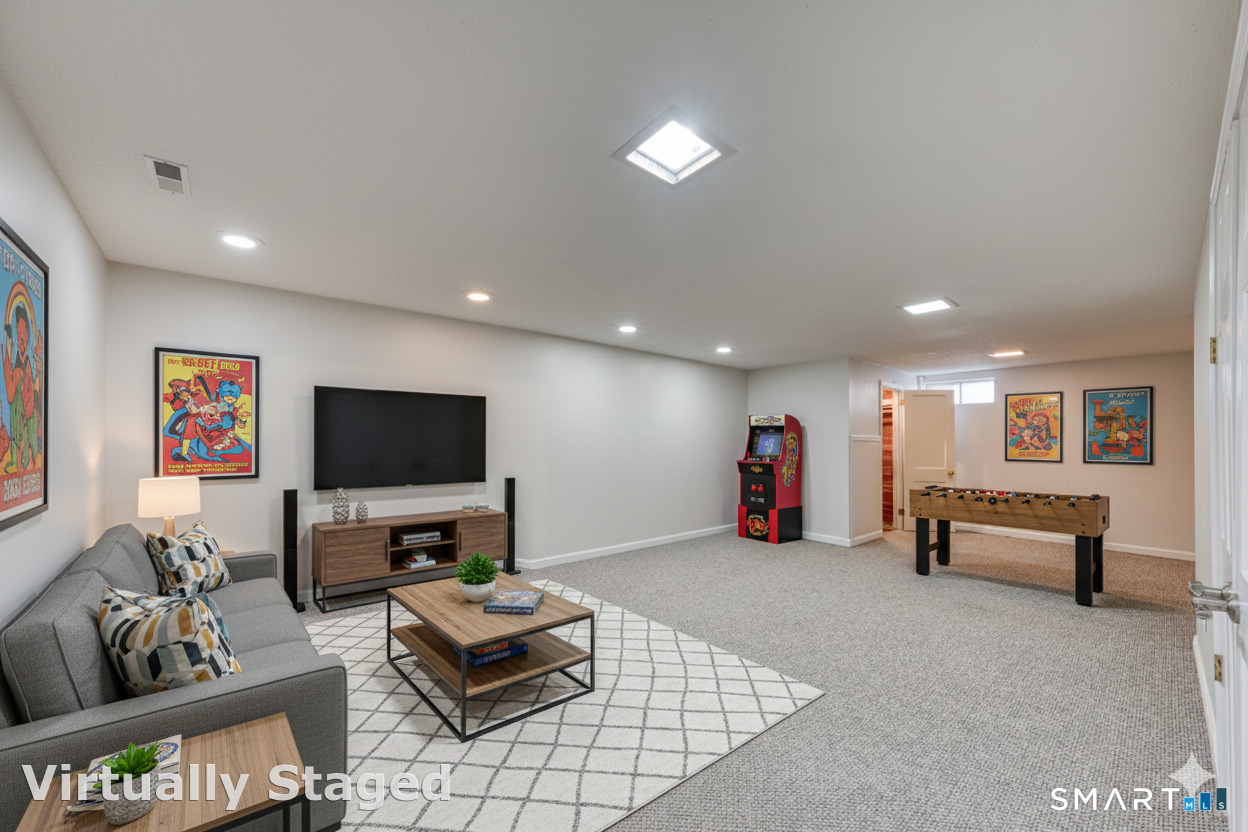 Photo 22 of 25 Hunter Lane, Glastonbury, CT