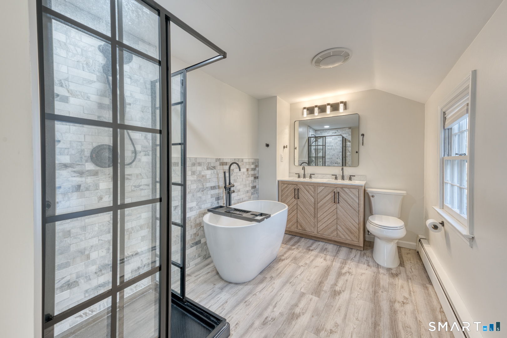 Photo 14 of 25 Hunter Lane, Glastonbury, CT