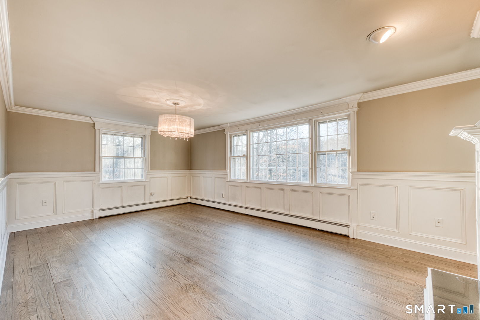 Photo 11 of 25 Hunter Lane, Glastonbury, CT