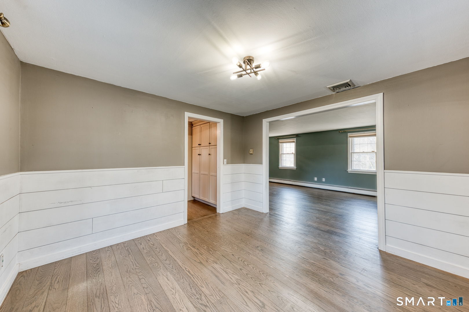 Photo 8 of 25 Hunter Lane, Glastonbury, CT