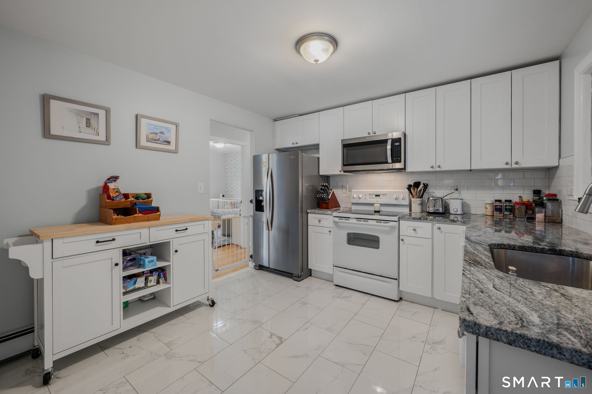 Photo 4 of 2 Cobblers Court, East Lyme, CT