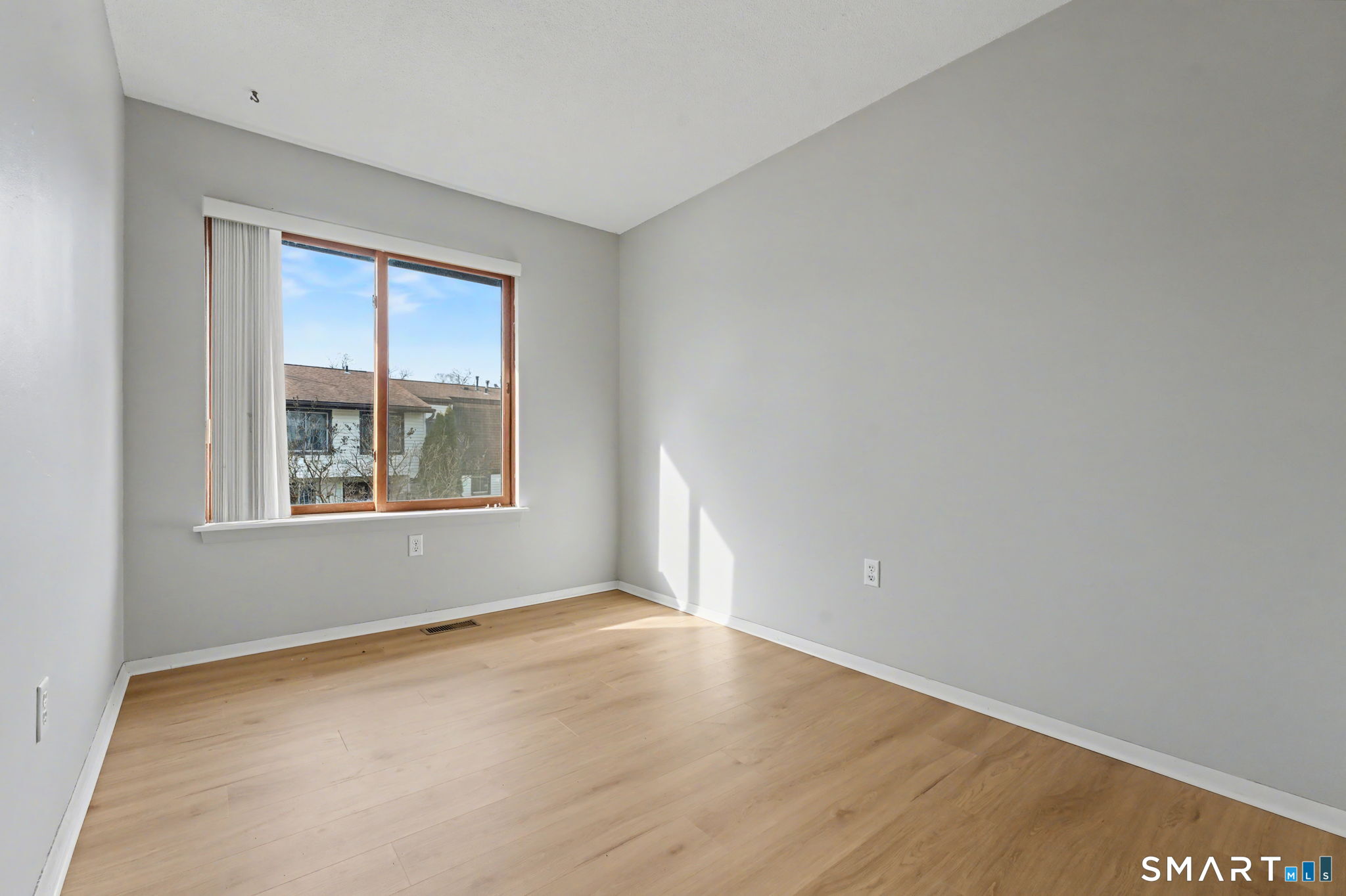 Photo 16 of 155 Cottonwood Road, Newington, CT