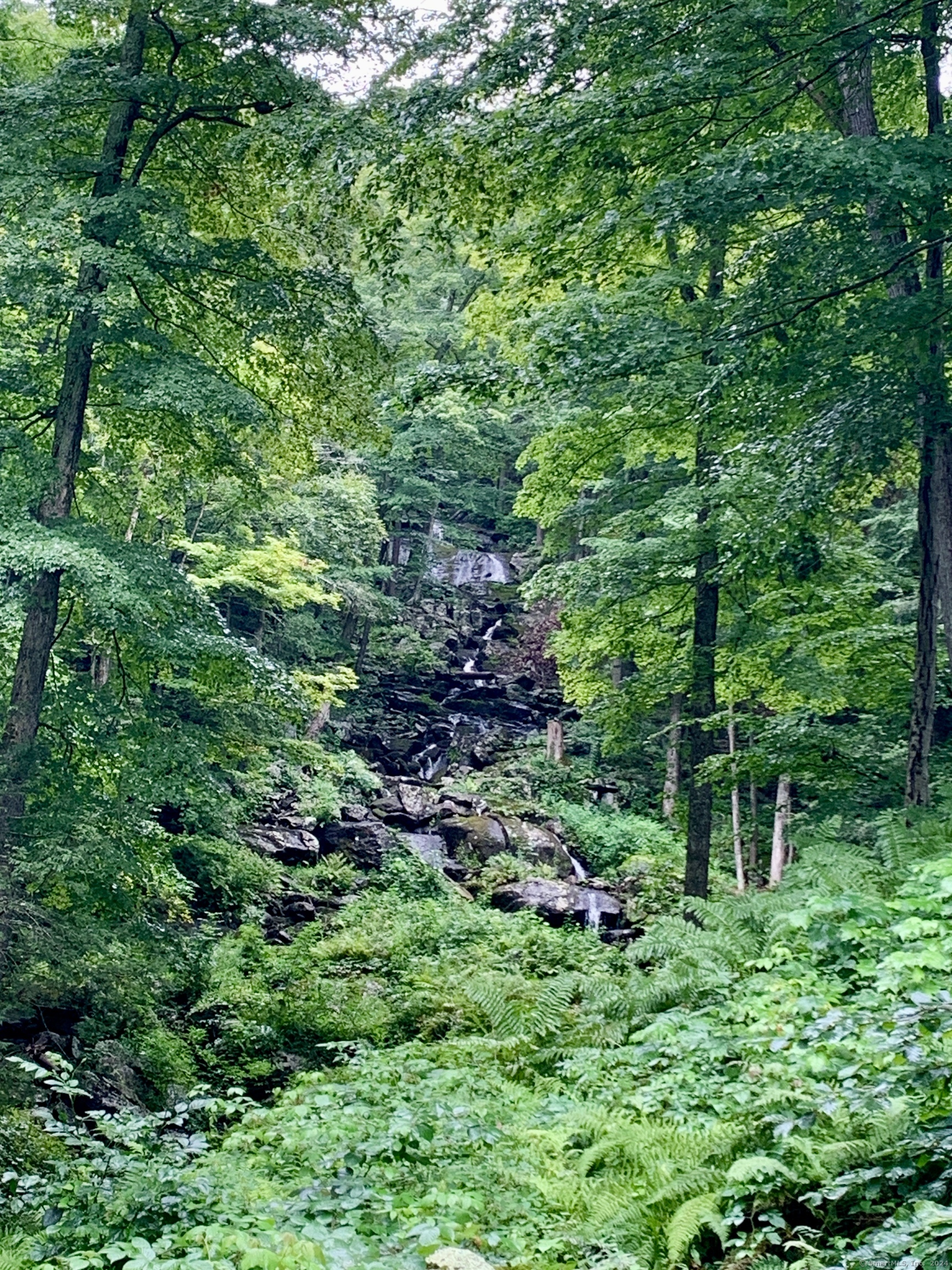 Homes for sale in Kent, CT | 23 Mauwee Brook Rd, Kent, CT 06757 | MLS# 24148400