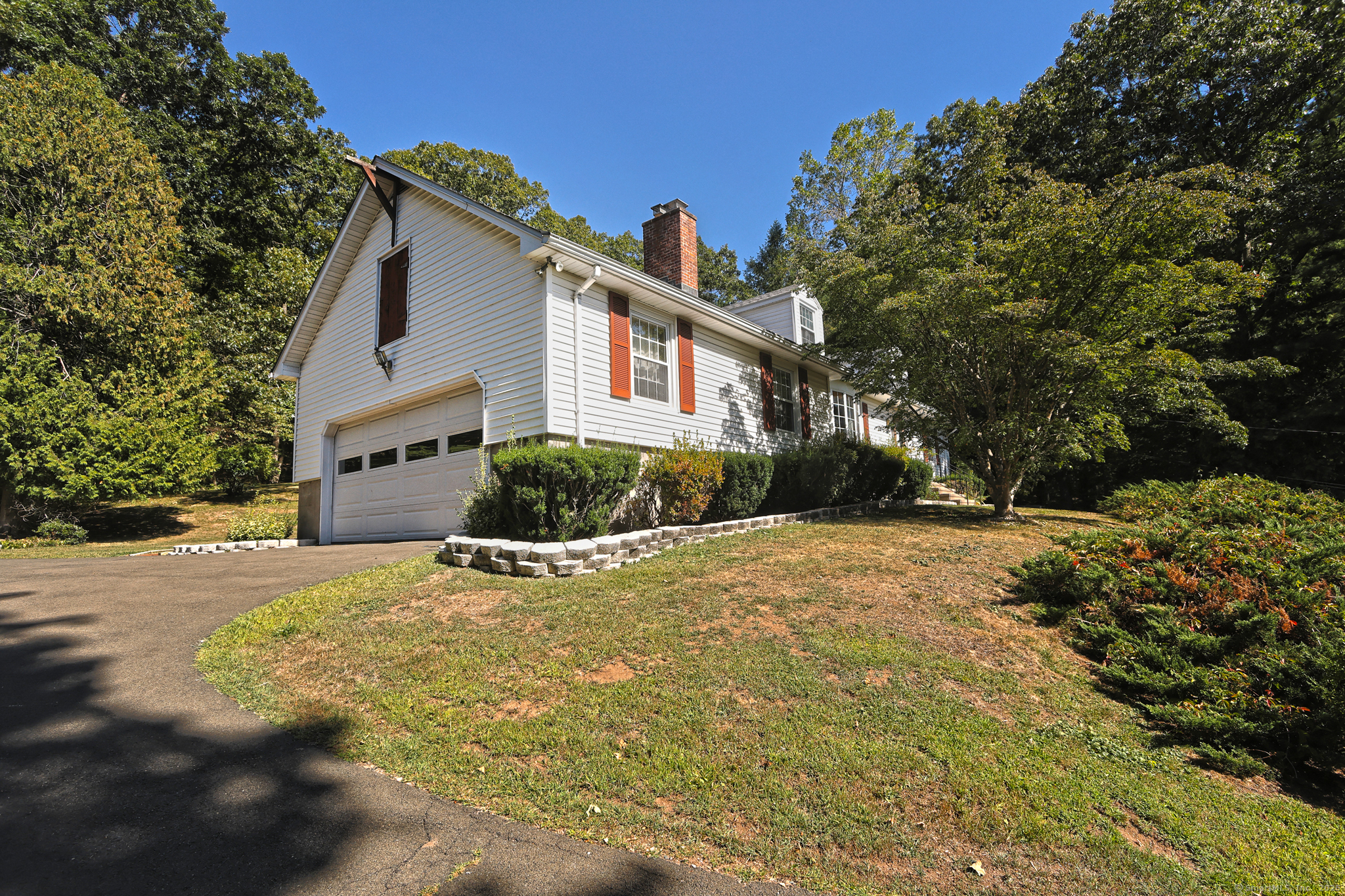 Homes for sale in Hamden, CT | 1350 Mount Carmel Ave, Hamden, CT 06518 | MLS# 24148382