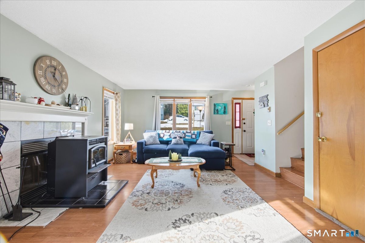 Photo 4 of 51 Eastbrook Heights, Mansfield, CT