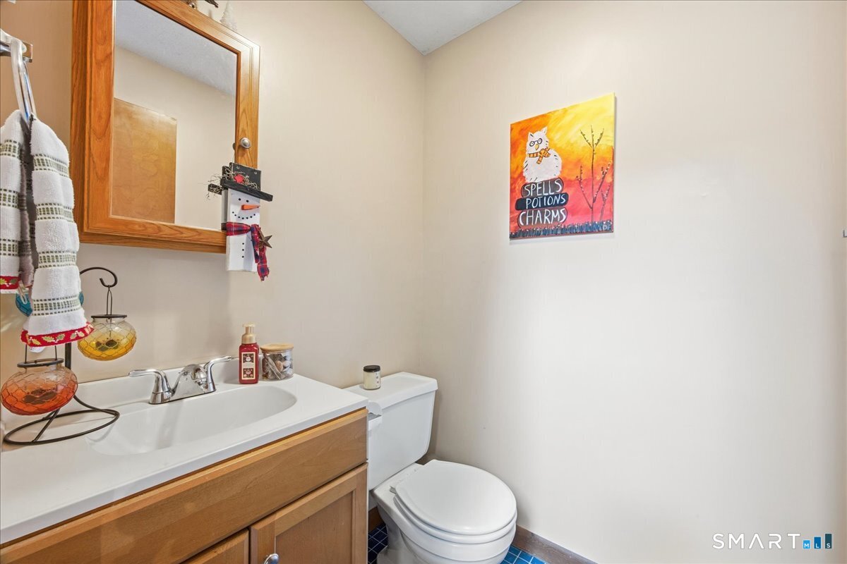 Photo 10 of 51 Eastbrook Heights, Mansfield, CT