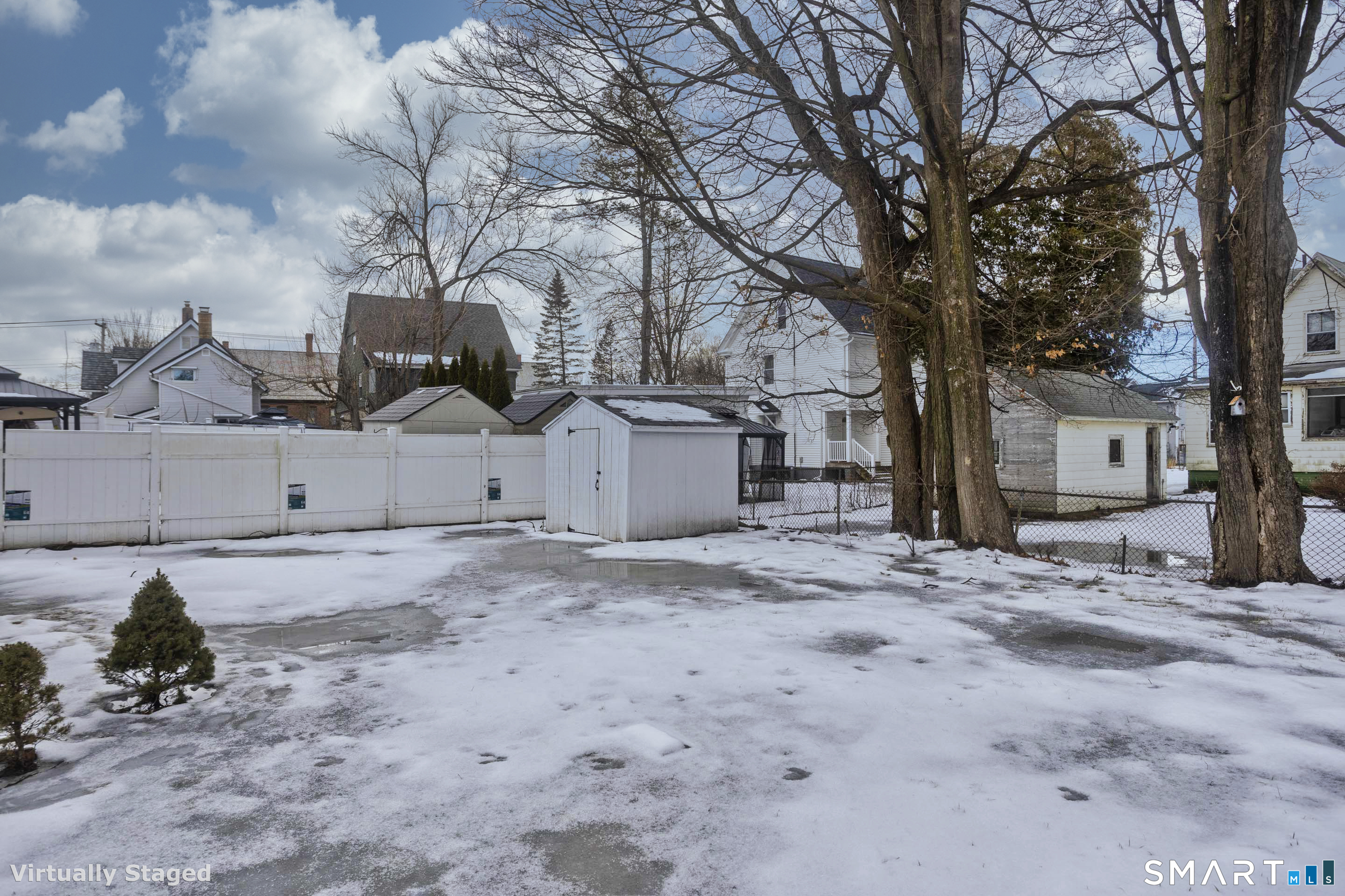 19 Kellogg, Westfield, 01085, 5 Bedrooms Bedrooms, 0 ,2 BathroomsBathrooms,Multi-family For Sale,For Sale,Kellogg,0,24148343