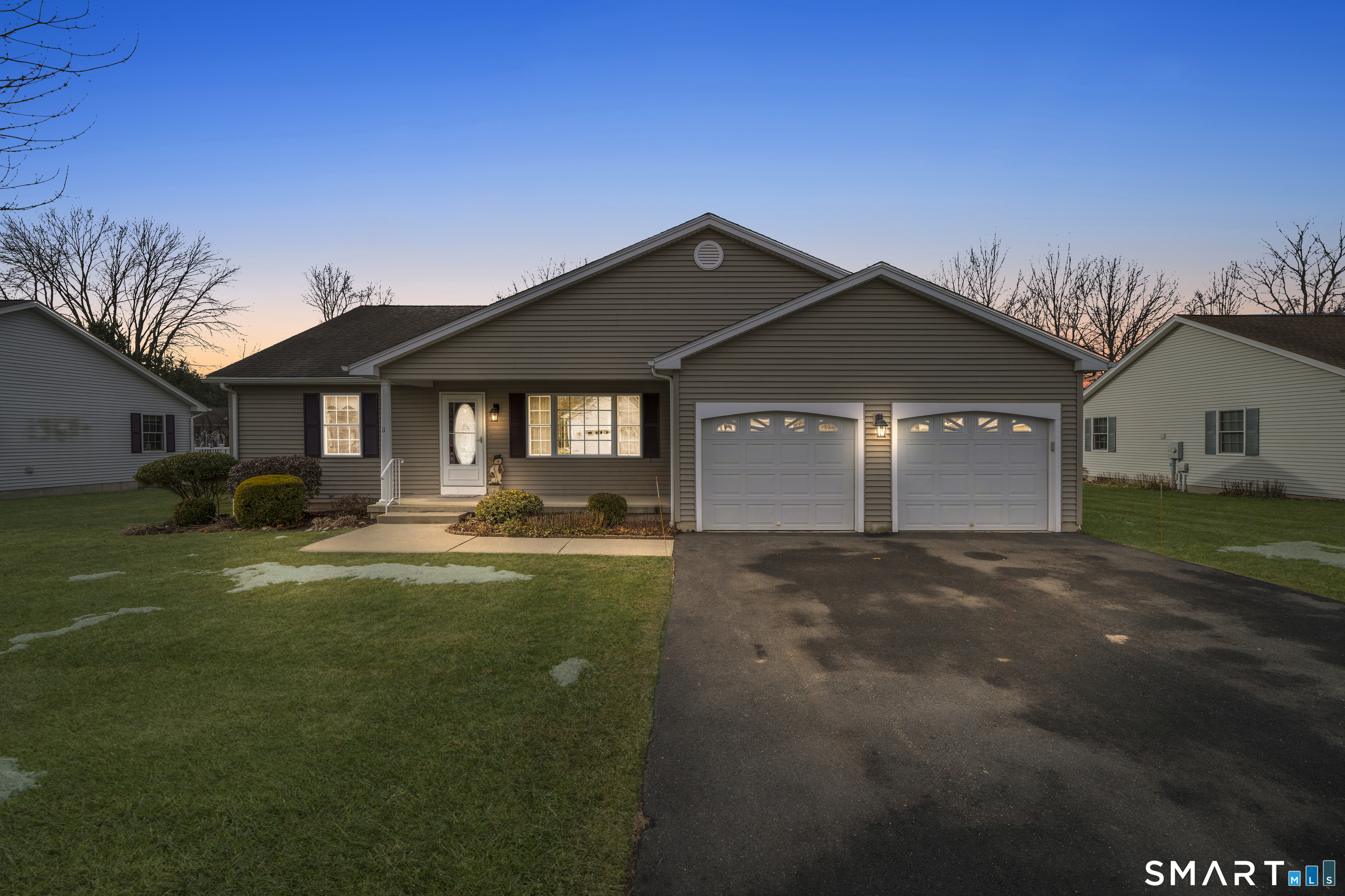 Homes for sale in East Windsor, CT | 11 Acorn Dr #11, East Windsor, CT 06016 | MLS# 24148350