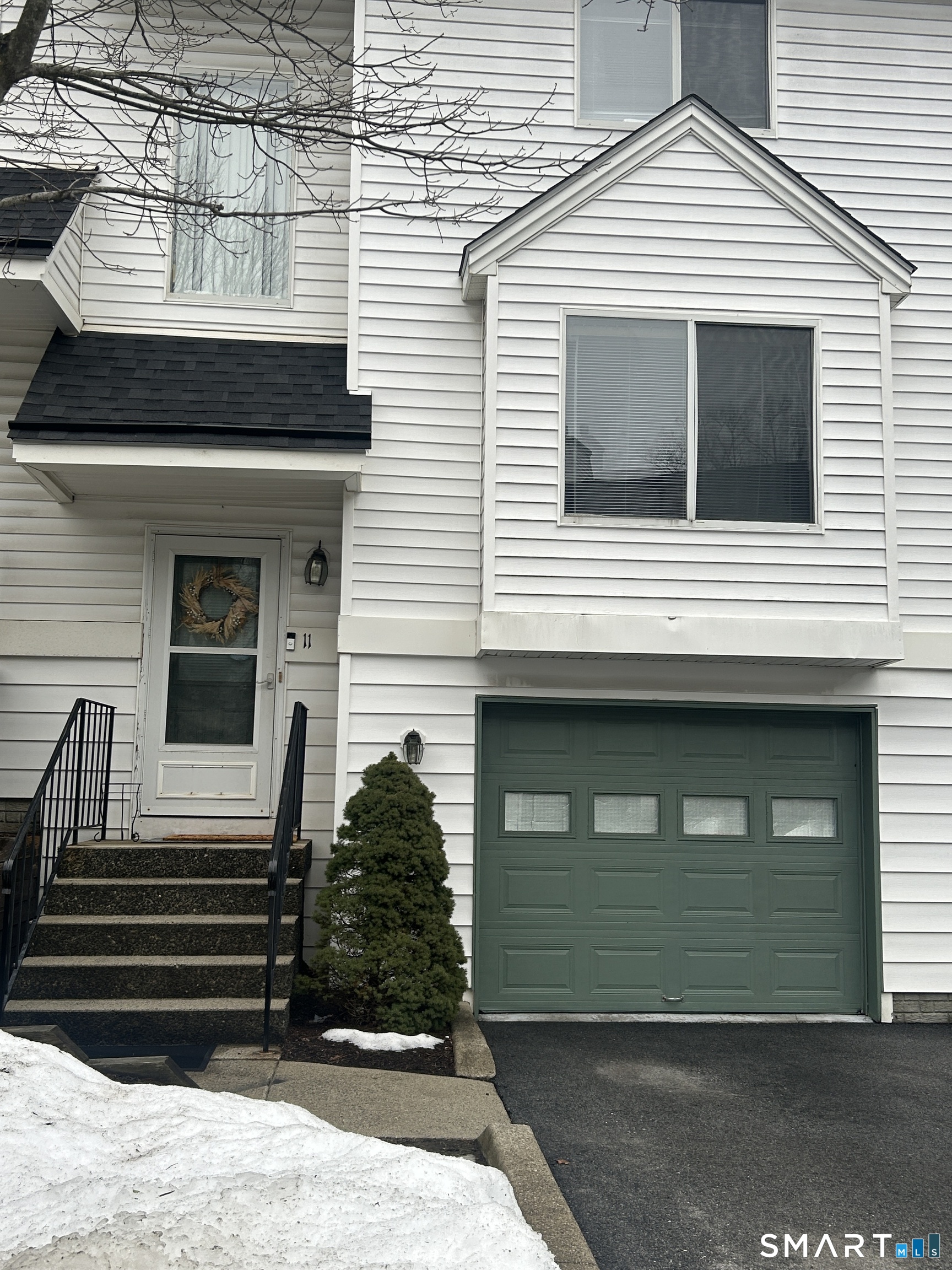 Homes for sale in Danbury, CT | 68 Virginia Ave #11, Danbury, CT 06810 | MLS# 24148377