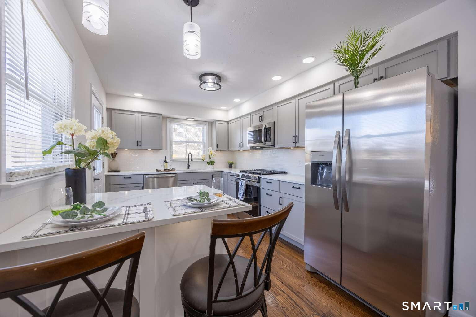 Homes for sale in Branford, CT | 5 Briarwood Ln, Branford, CT 06405 | MLS# 24147870