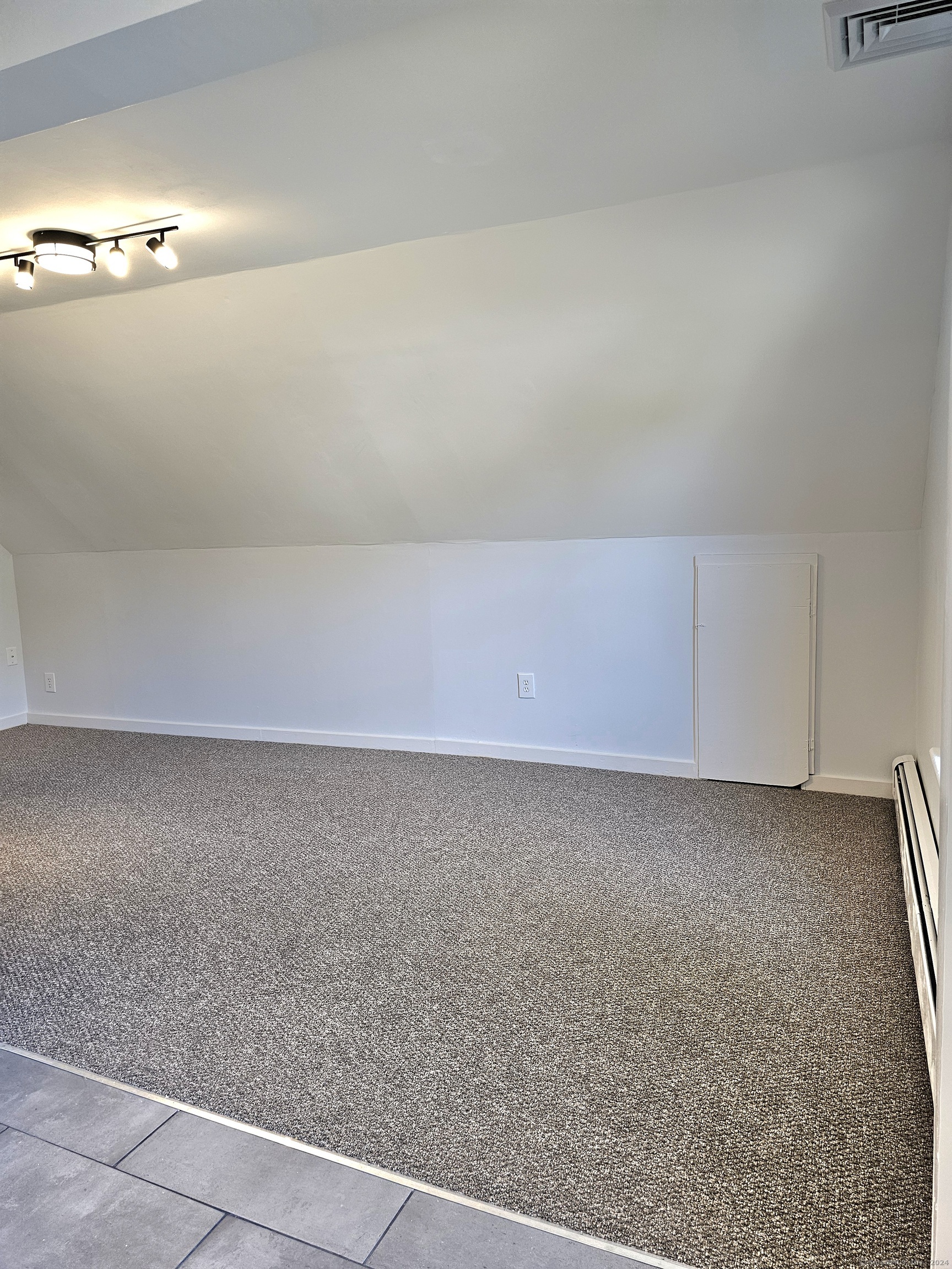 Photo 6 of 4 Knoll Avenue, Milford, CT