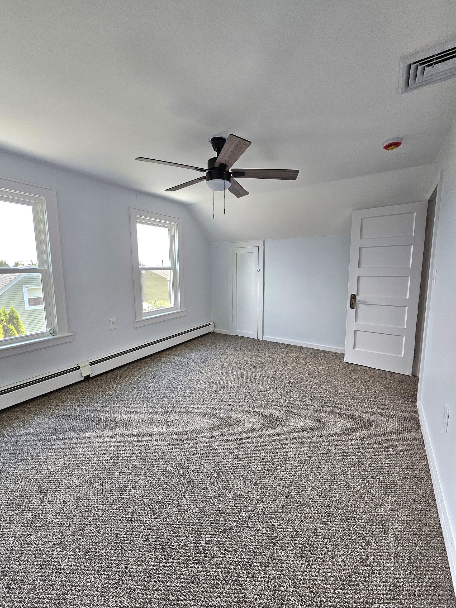 Photo 14 of 4 Knoll Avenue, Milford, CT