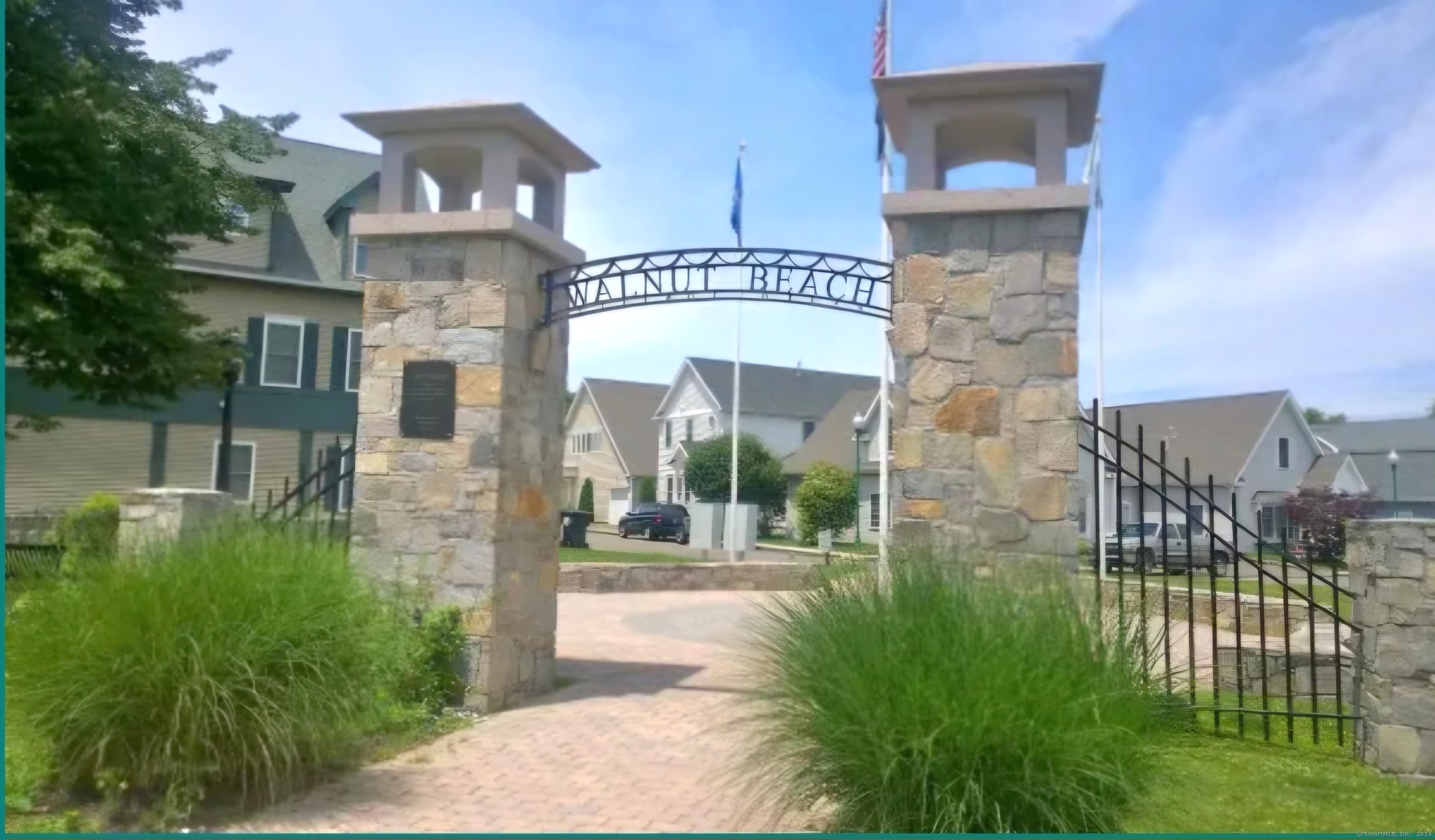 Photo 16 of 4 Knoll Avenue, Milford, CT