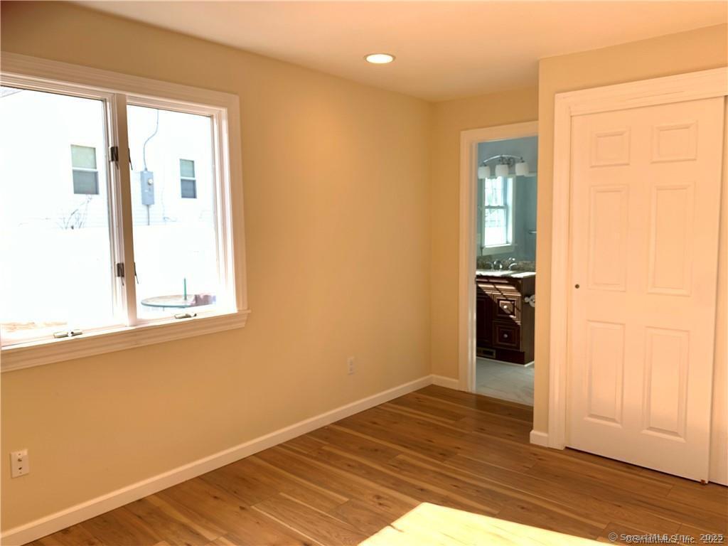 Photo 13 of 89 Cortland Circle, West Hartford, CT