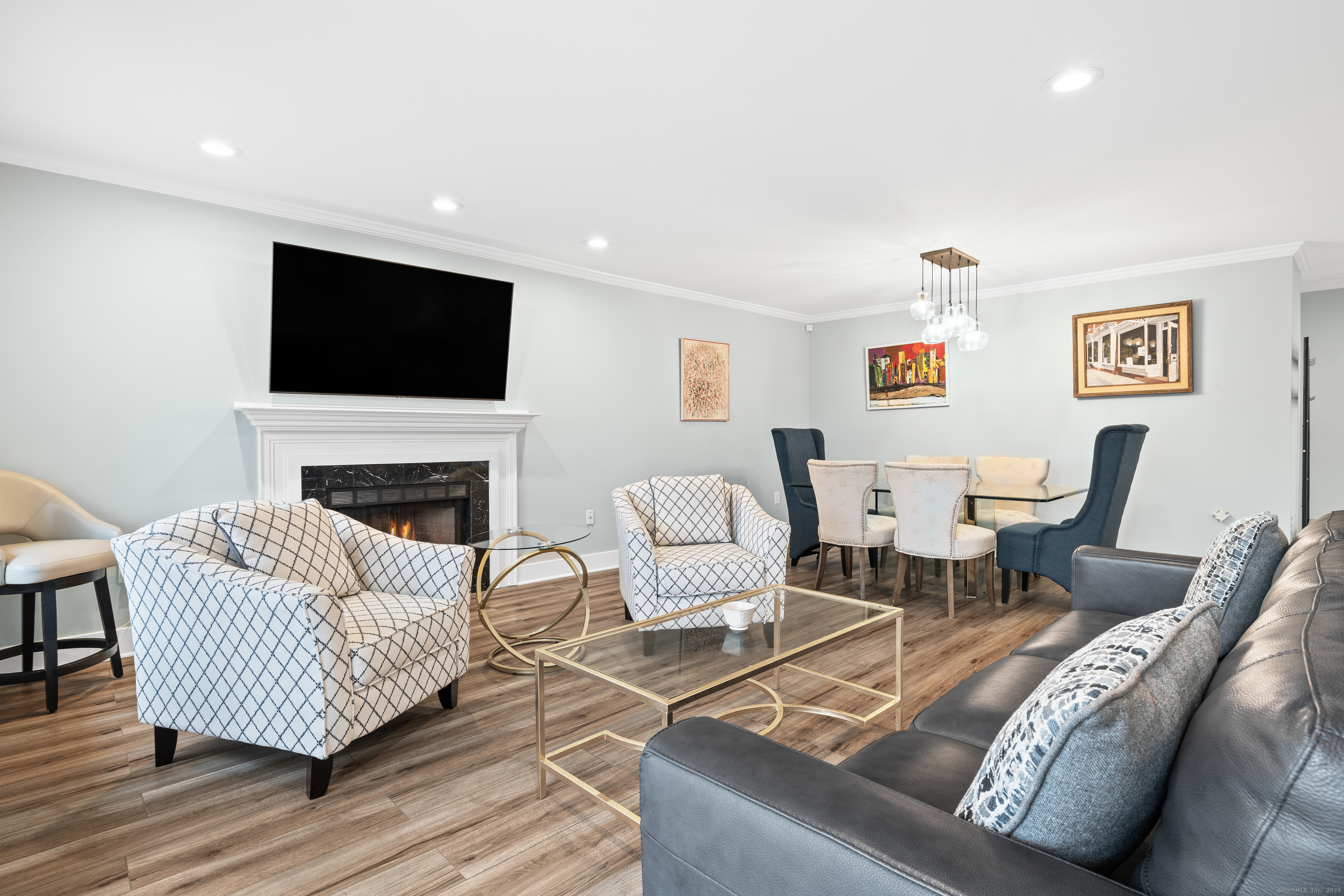 Homes for sale in Avon, CT | 11 Brenthaven #11, Avon, CT 06001 | MLS# 24148477