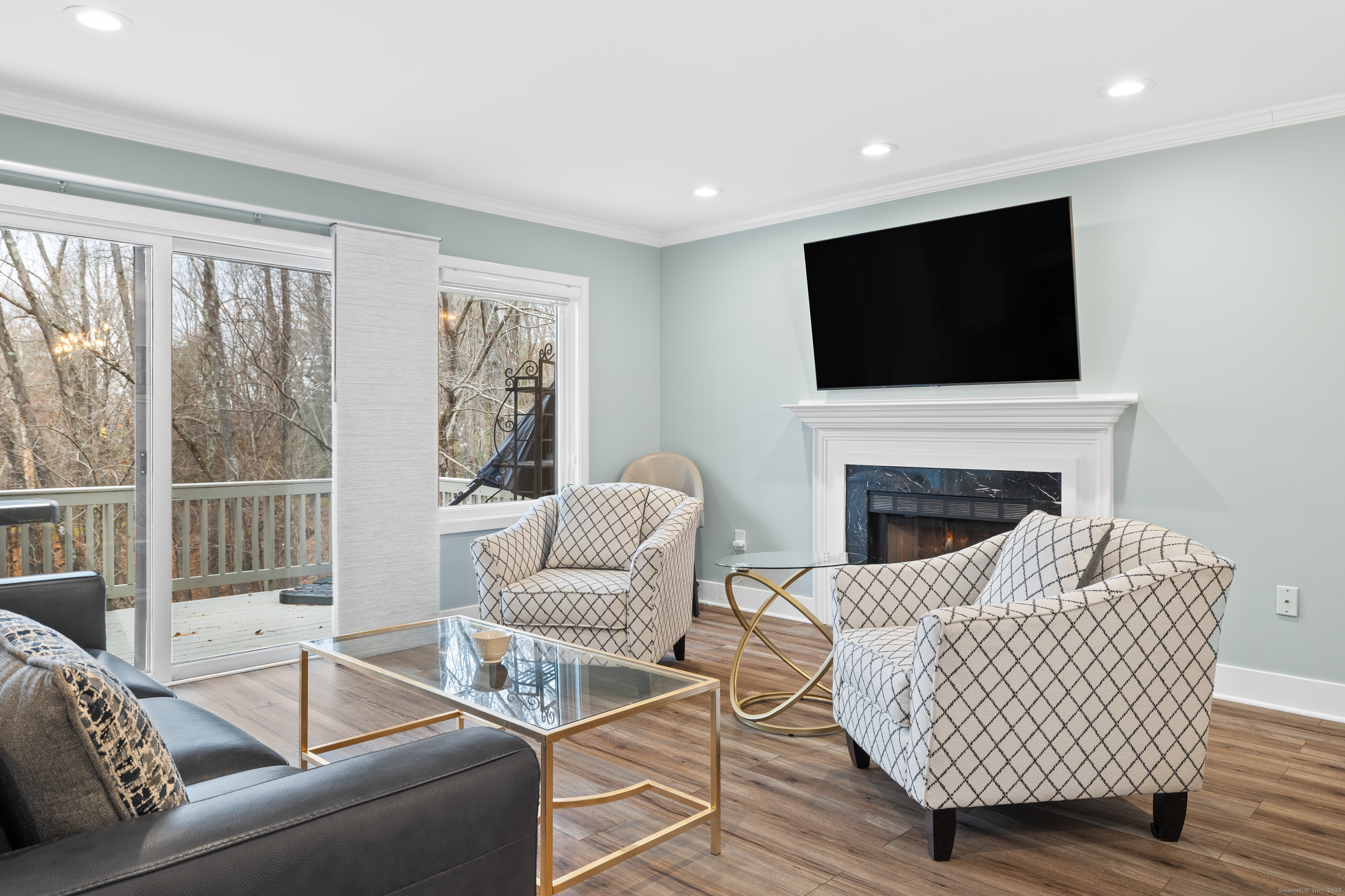 Homes for sale in Avon, CT | 11 Brenthaven #11, Avon, CT 06001 | MLS# 24148477