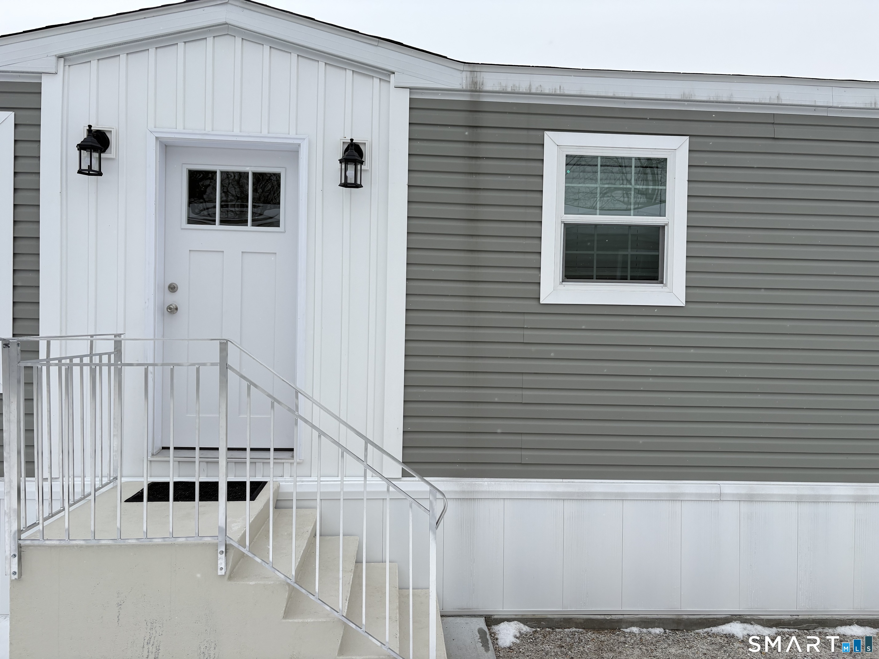 Homes for sale in Danbury, CT | 46 Kenosia Ave #26, Danbury, CT 06810 | MLS# 24148305