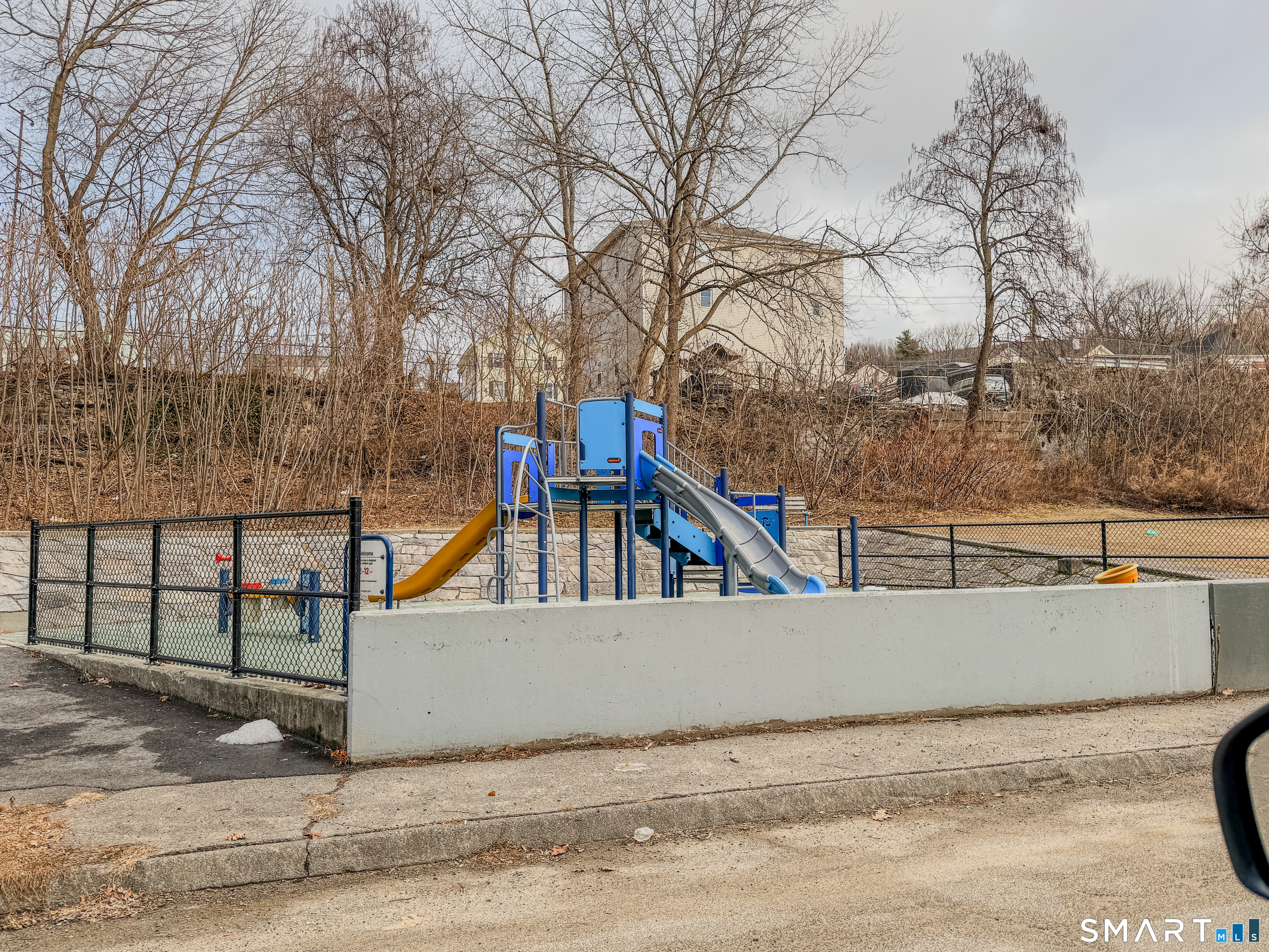 Photo 17 of 51 River Street, Waterbury, CT