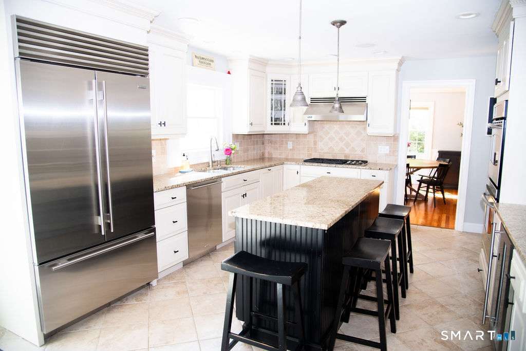 Photo 11 of 36 Rosewood Drive, Easton, CT