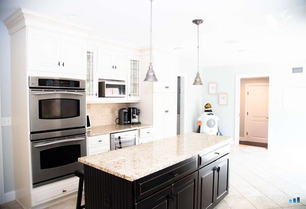 Photo 12 of 36 Rosewood Drive, Easton, CT