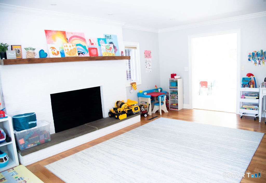 Photo 18 of 36 Rosewood Drive, Easton, CT