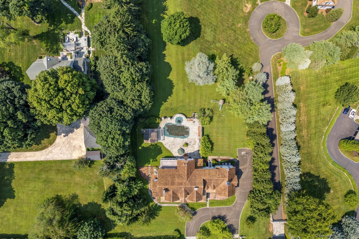 Homes for sale in Westport, CT | 1 Flower Farm Ln, Westport, CT 06880 | MLS# 24148553