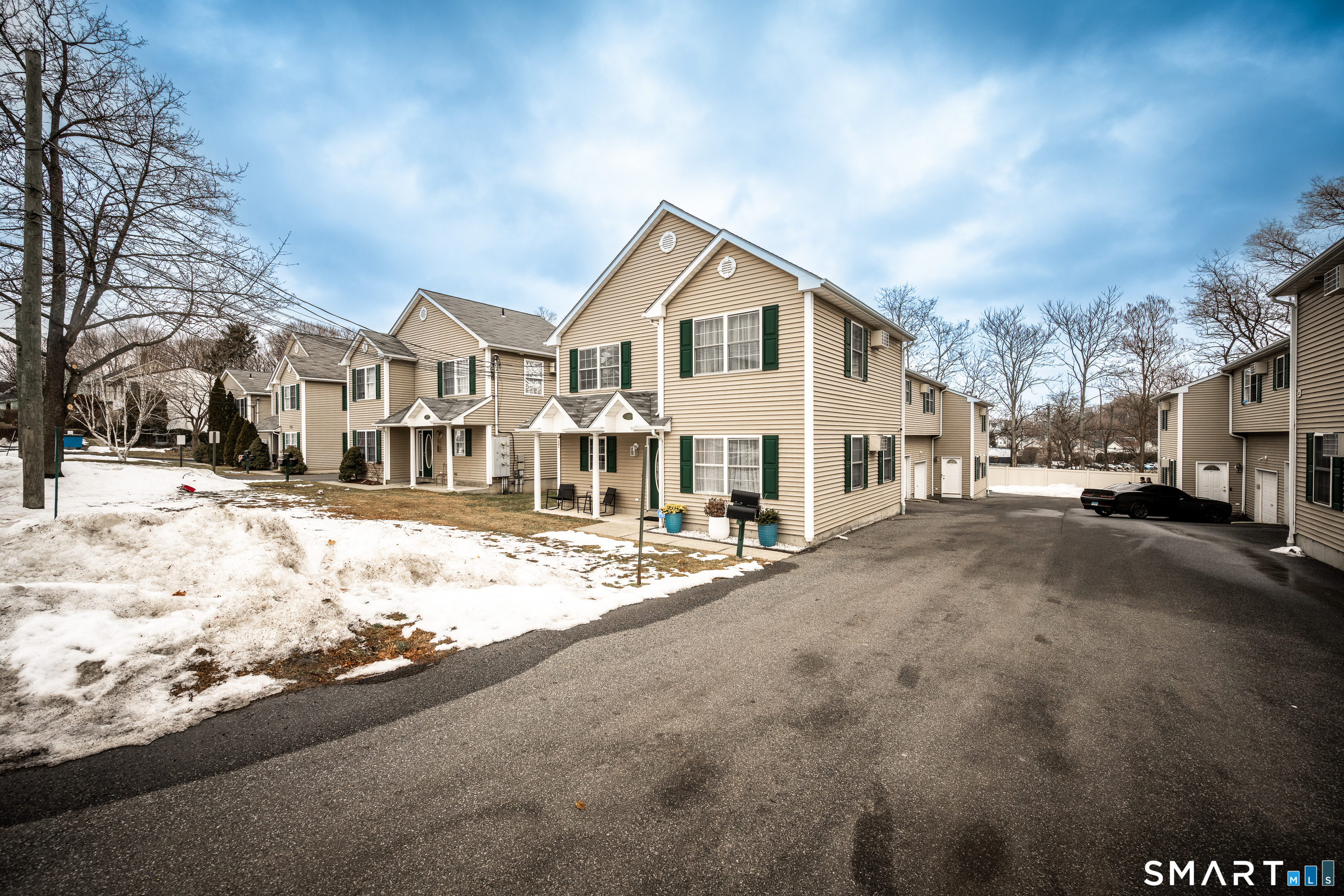 Homes for sale in Danbury, CT | 65 Sheridan St #APT 11, Danbury, CT 06810 | MLS# 24148484