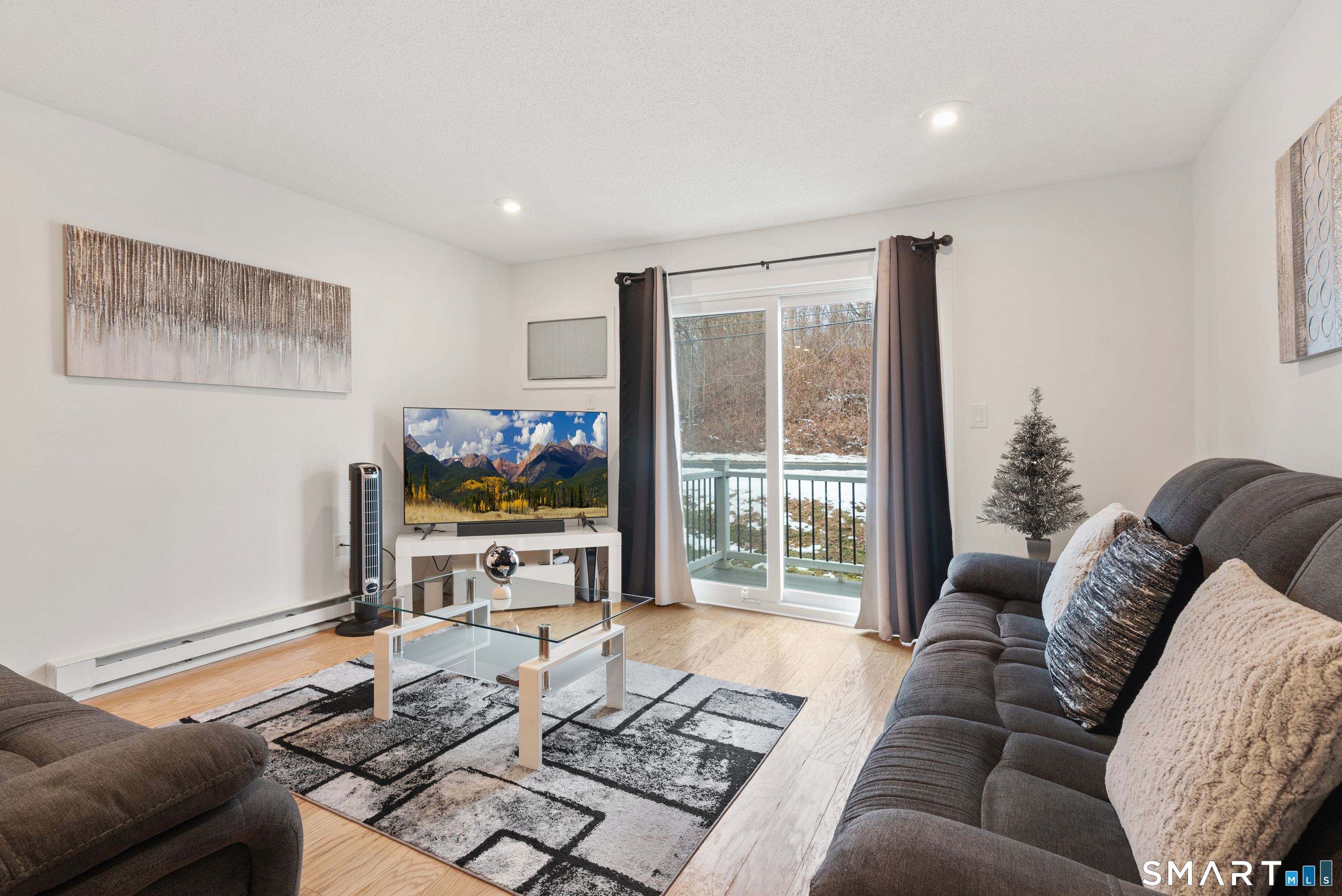 Homes for sale in New Britain, CT | 1235 East St #APT B, New Britain, CT 06053 | MLS# 24147889