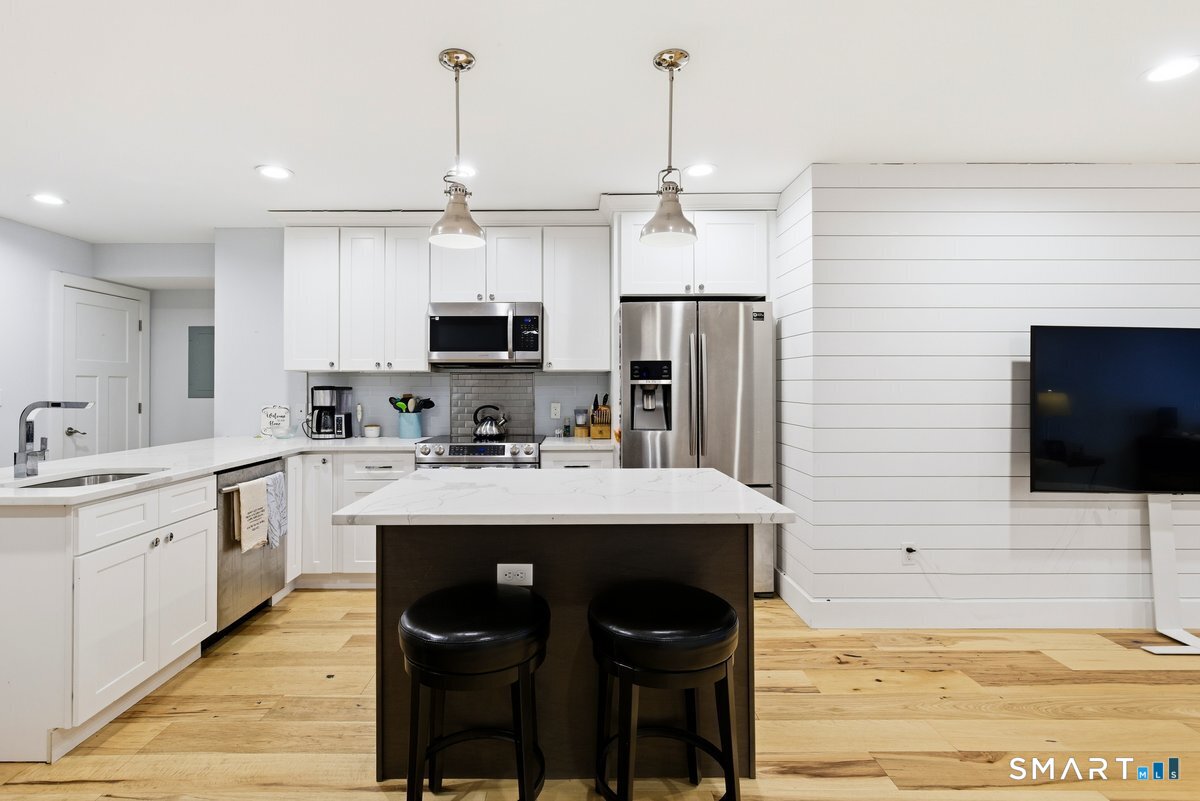 Homes for sale in Milford, CT | 32-1/2 Village Rd, Milford, CT 06460 | MLS# 24146730