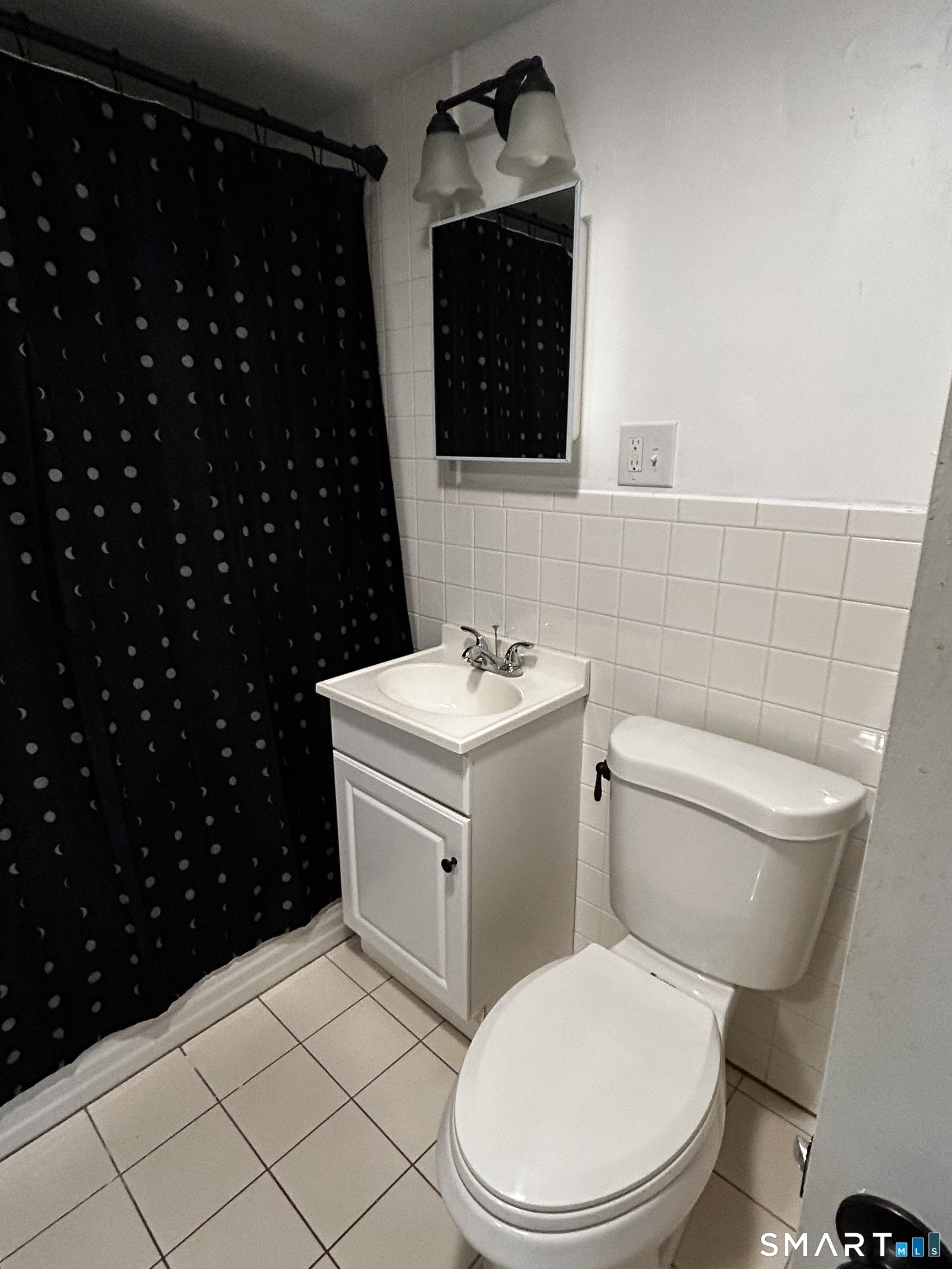 Photo 12 of 565 Main Street, Southington, CT