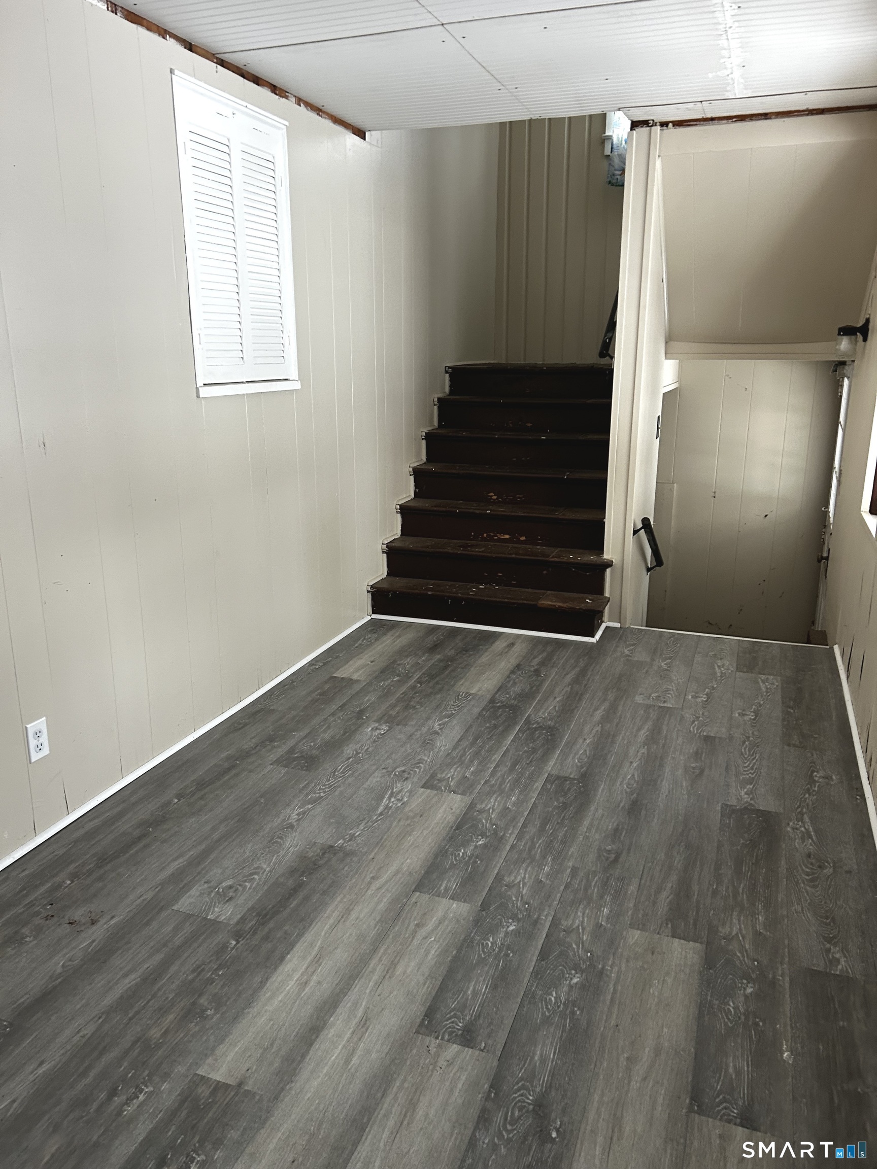 Photo 13 of 565 Main Street, Southington, CT