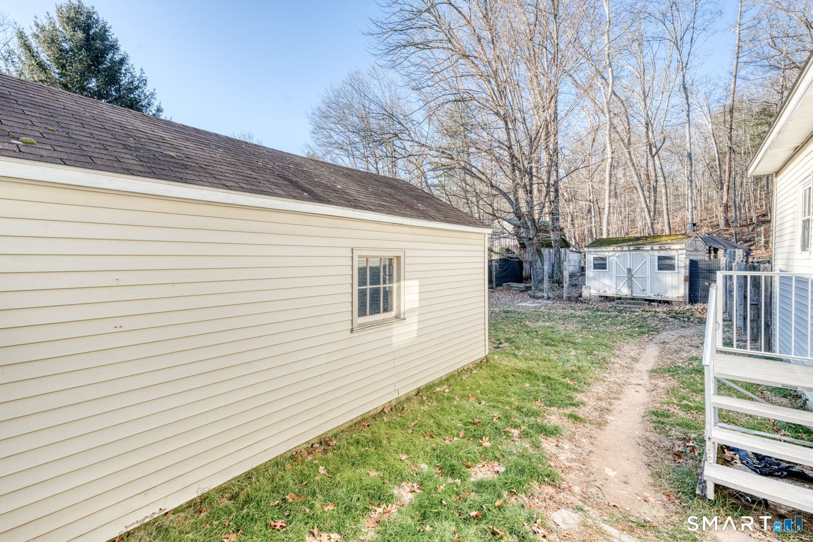 Photo 5 of 597 Warrenville Road, Mansfield, CT