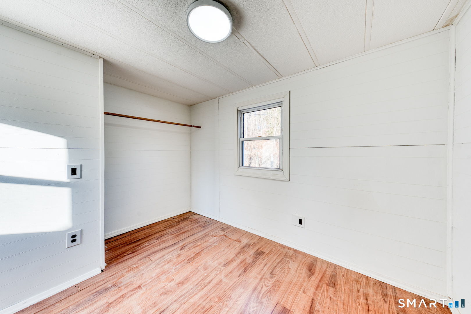 Photo 33 of 597 Warrenville Road, Mansfield, CT