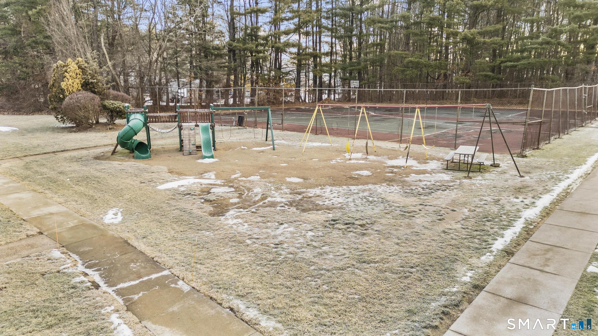 Photo 7 of 949 Pleasant Valley Road, South Windsor, CT