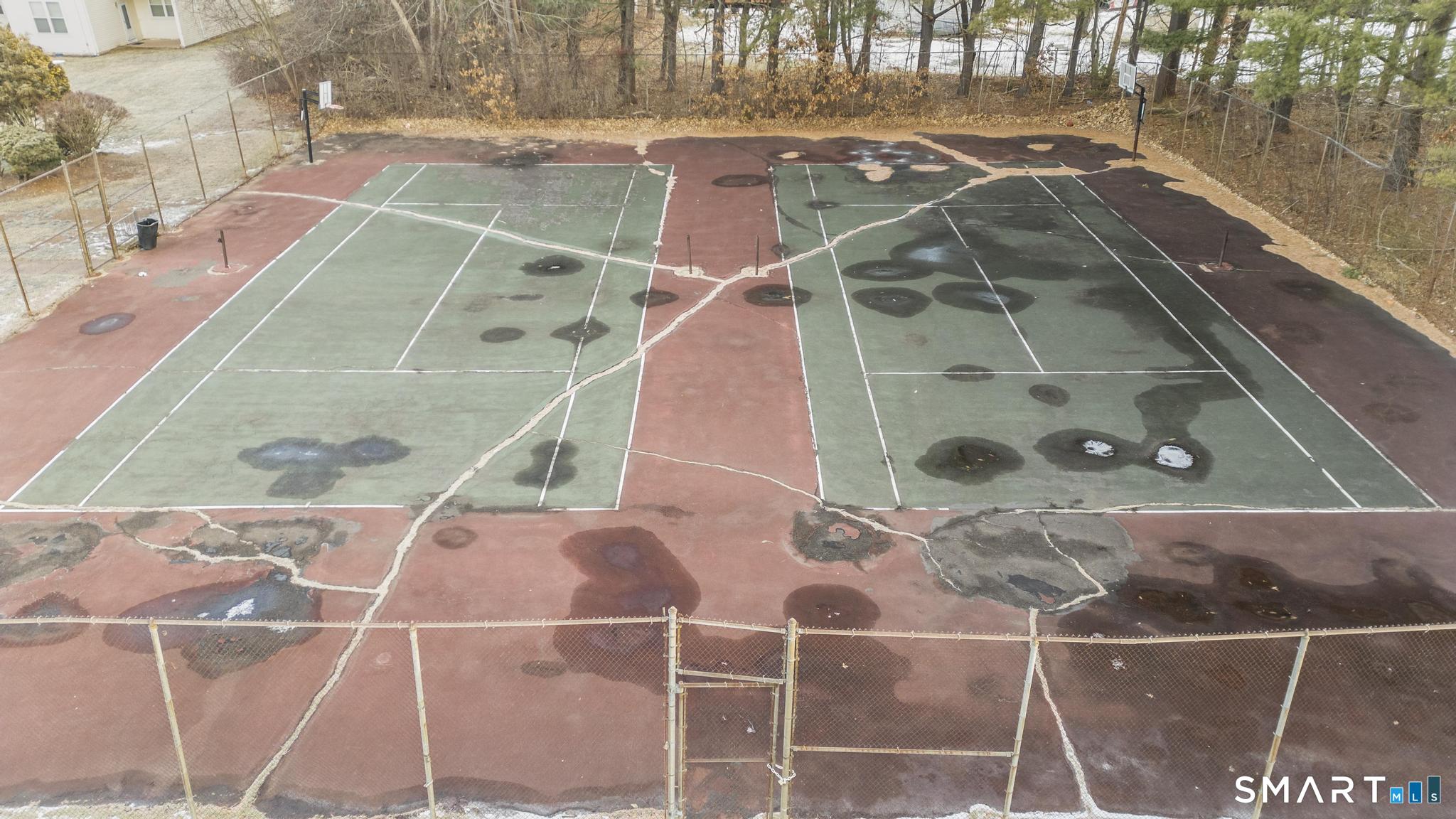 Photo 8 of 949 Pleasant Valley Road, South Windsor, CT