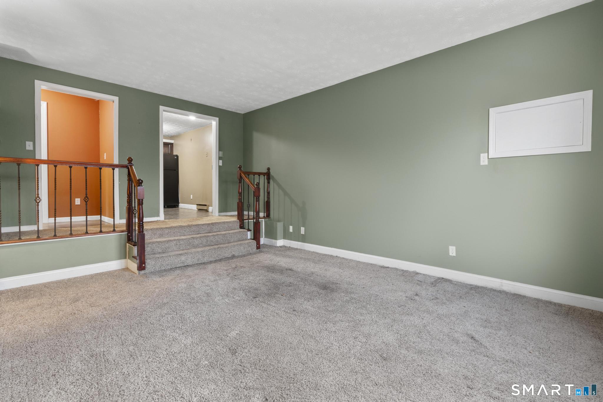 Photo 13 of 949 Pleasant Valley Road, South Windsor, CT