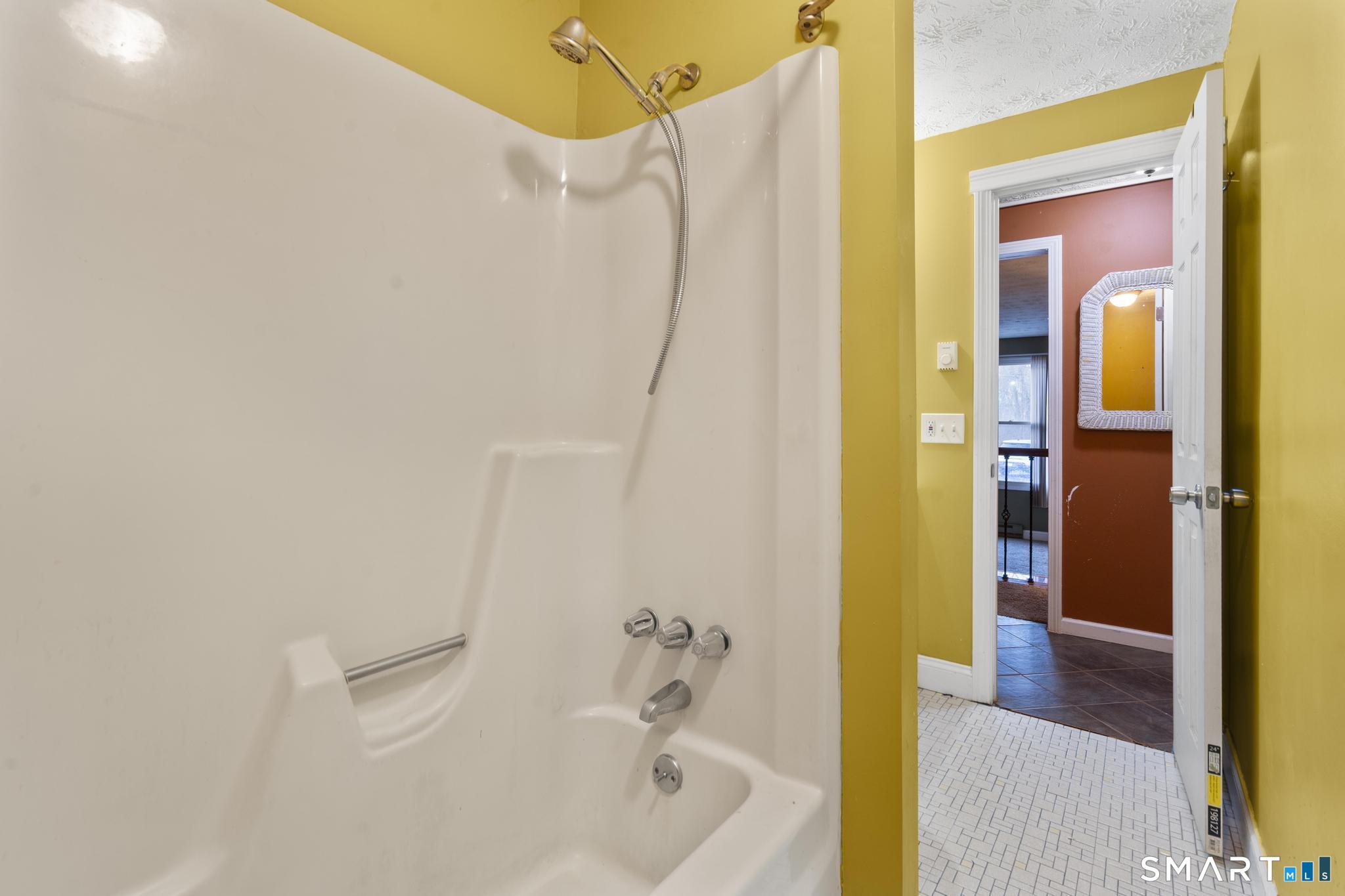 Photo 15 of 949 Pleasant Valley Road, South Windsor, CT