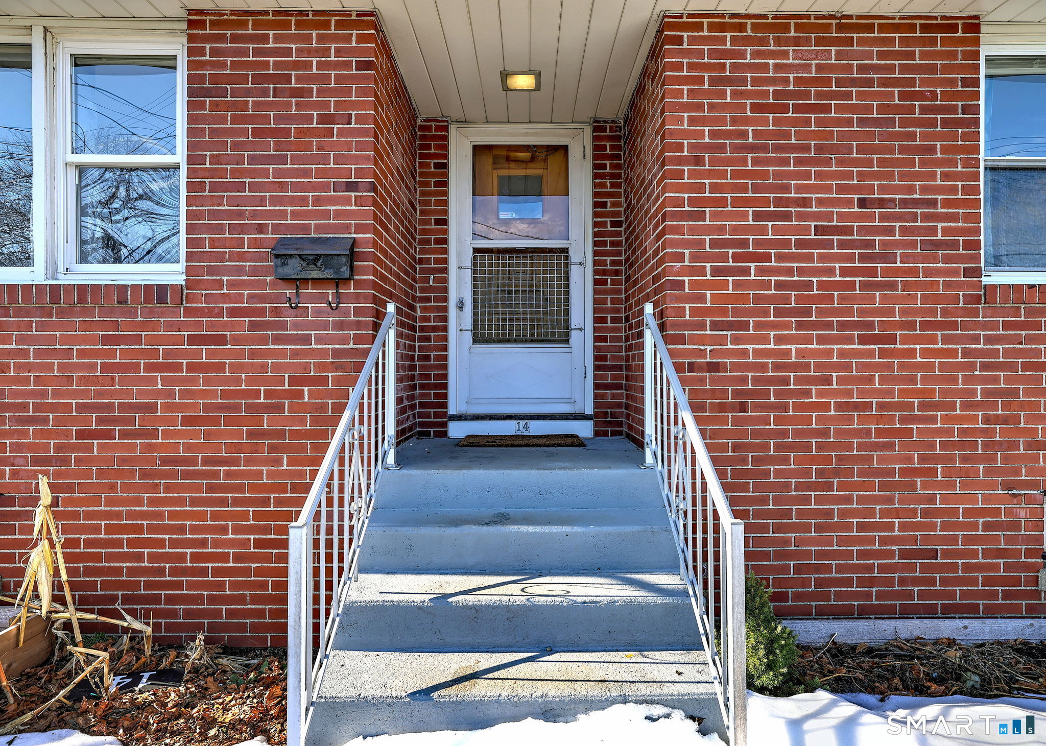 Homes for sale in West Haven, CT | 14 Ely St, West Haven, CT 06516 | MLS# 24148495