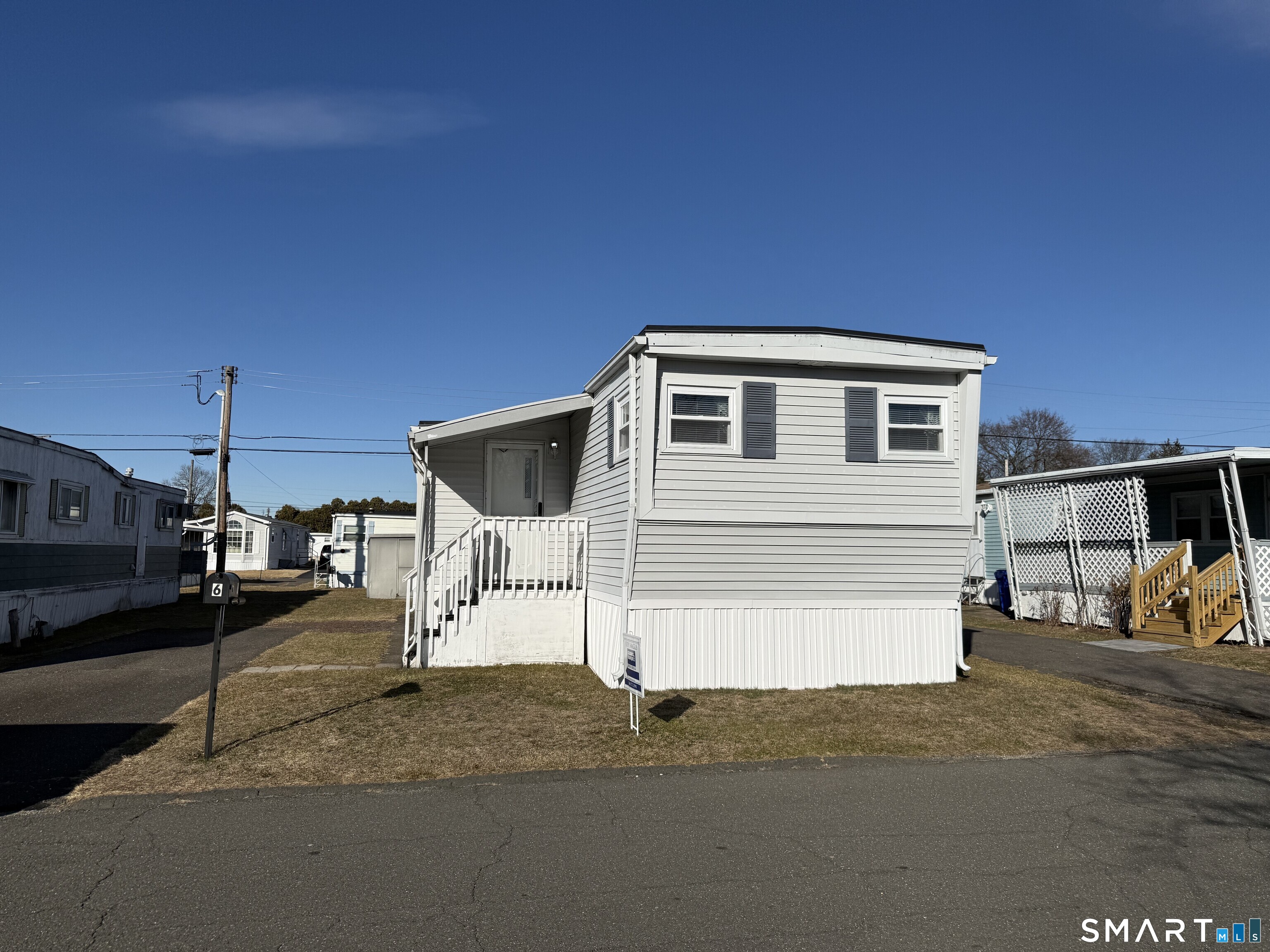 Homes for sale in East Hartford, CT | 6 Cherokee Rd, East Hartford, CT 06118 | MLS# 24145971