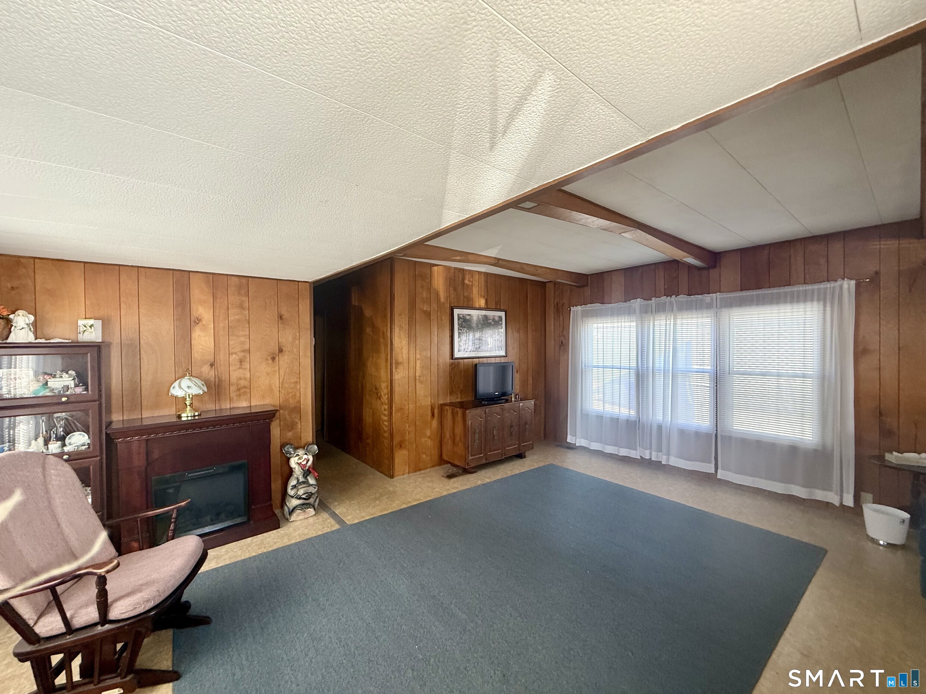 Homes for sale in East Hartford, CT | 6 Cherokee Rd, East Hartford, CT 06118 | MLS# 24145971